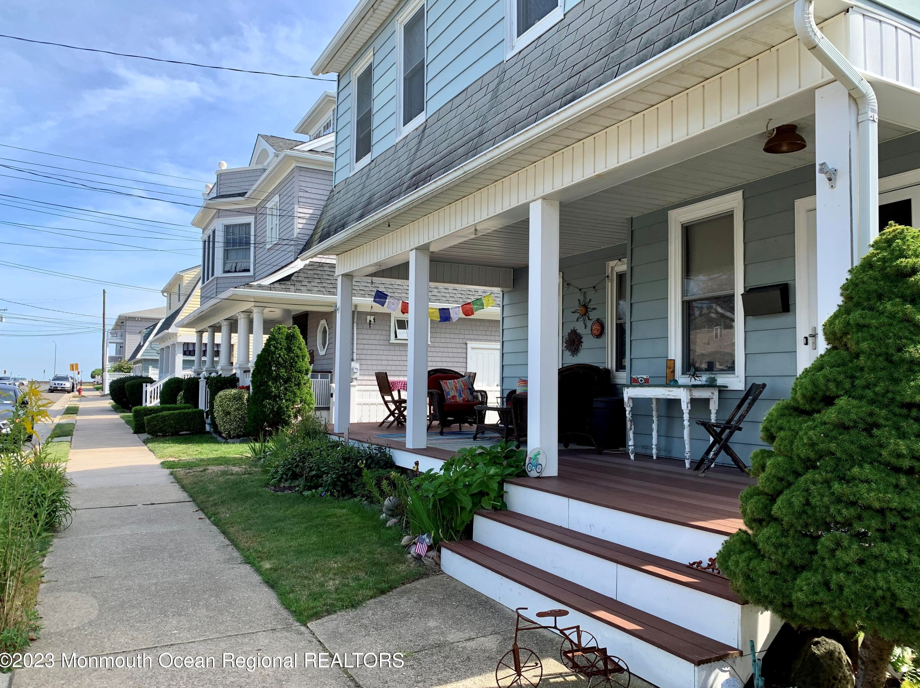 37 E End Ave, Avon, NJ 07717