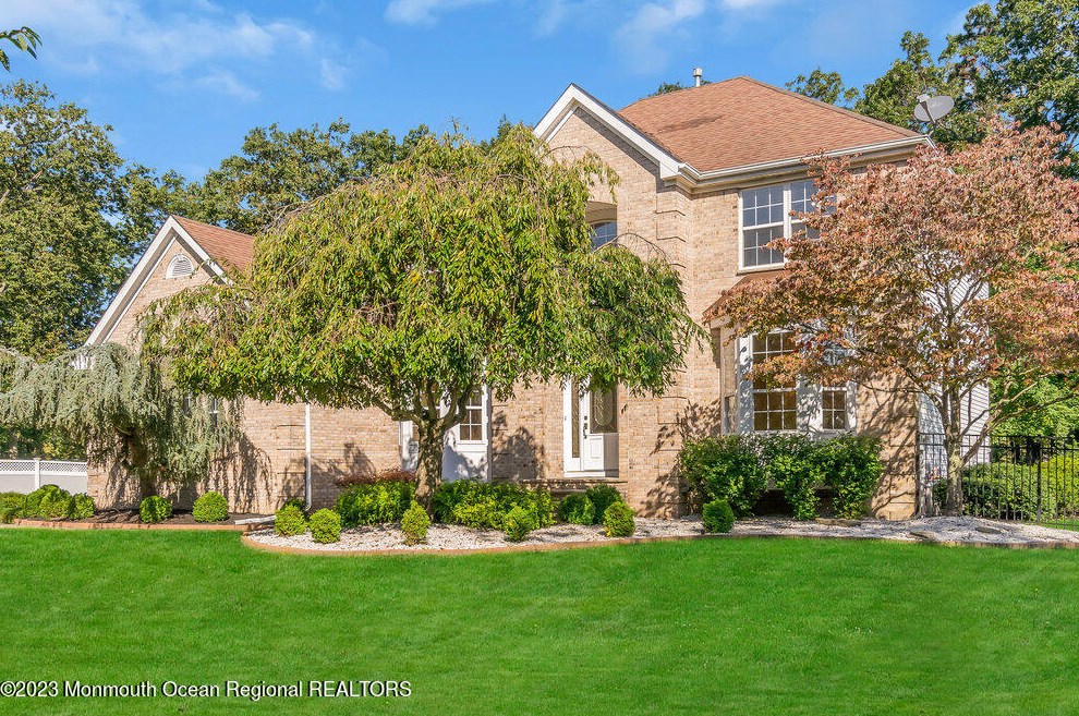 75 Tuscany Dr, Jackson Twp, NJ 08527