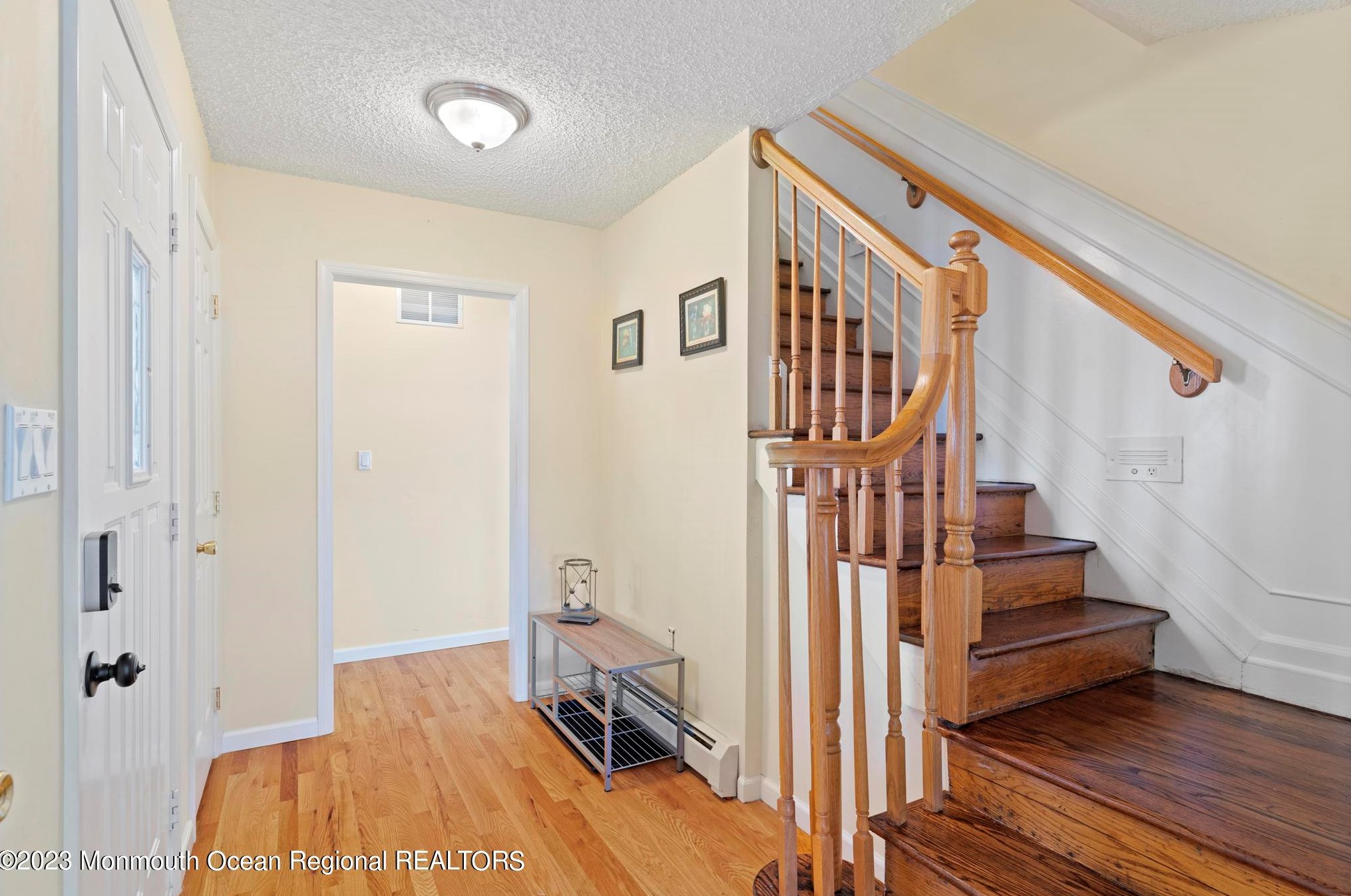 61 Hiering Ave, Pelican Island, NJ 08751