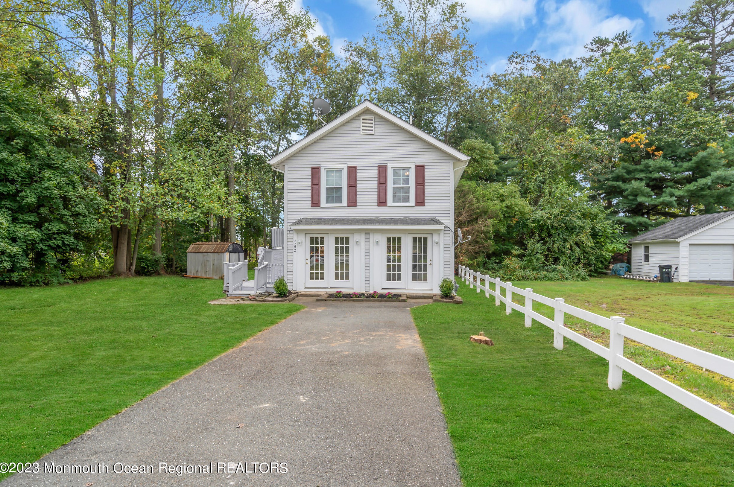 502 Union Ave, Lakehurst, NJ 08733