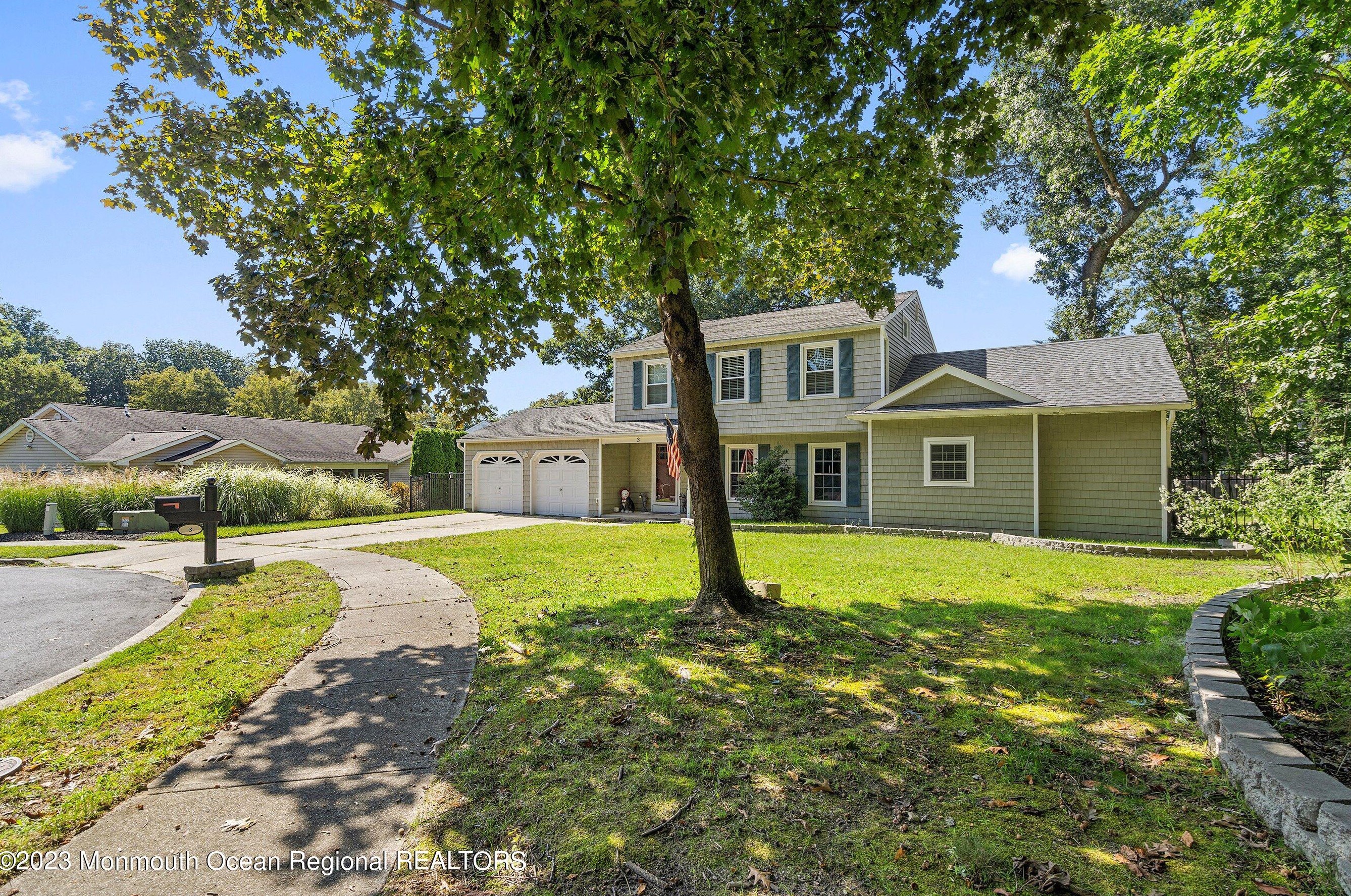 3 Adams Ct, Wall Township NJ  07731-1586 exterior