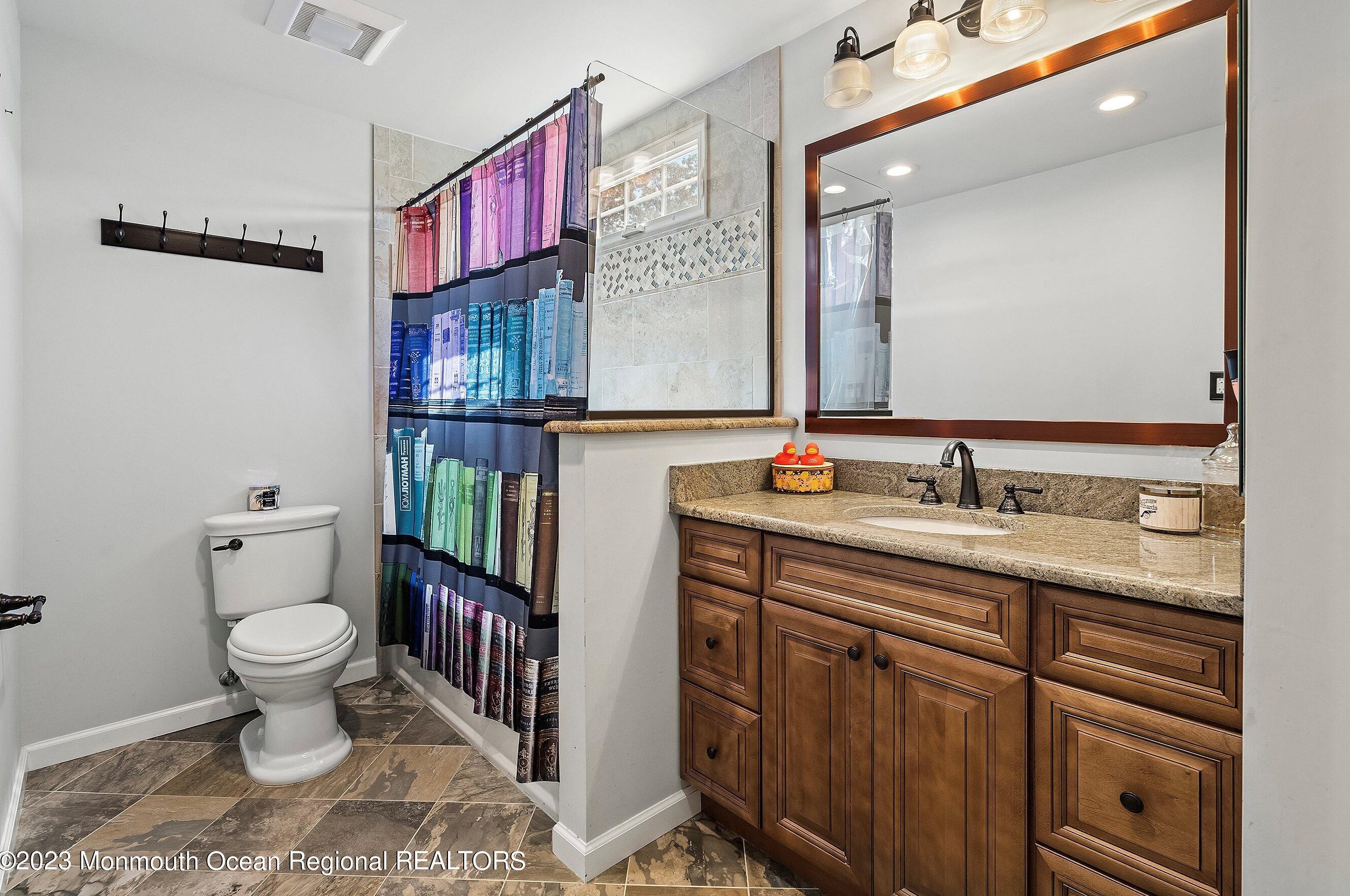 3 Adams Ct, Wall Township NJ  07731-1586 exterior