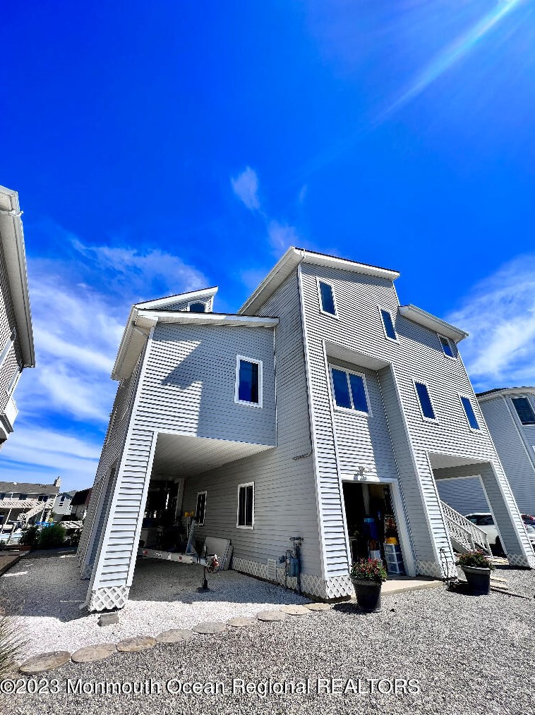 37 Kentucky Dr, Tuckerton, NJ 08087