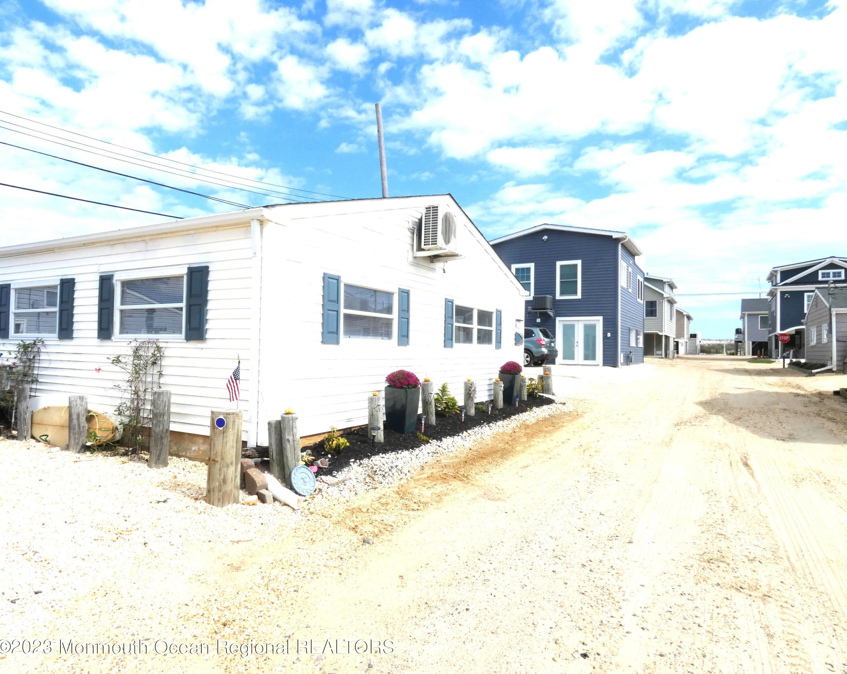 22 E Crane Way, Lavallette, NJ 08735