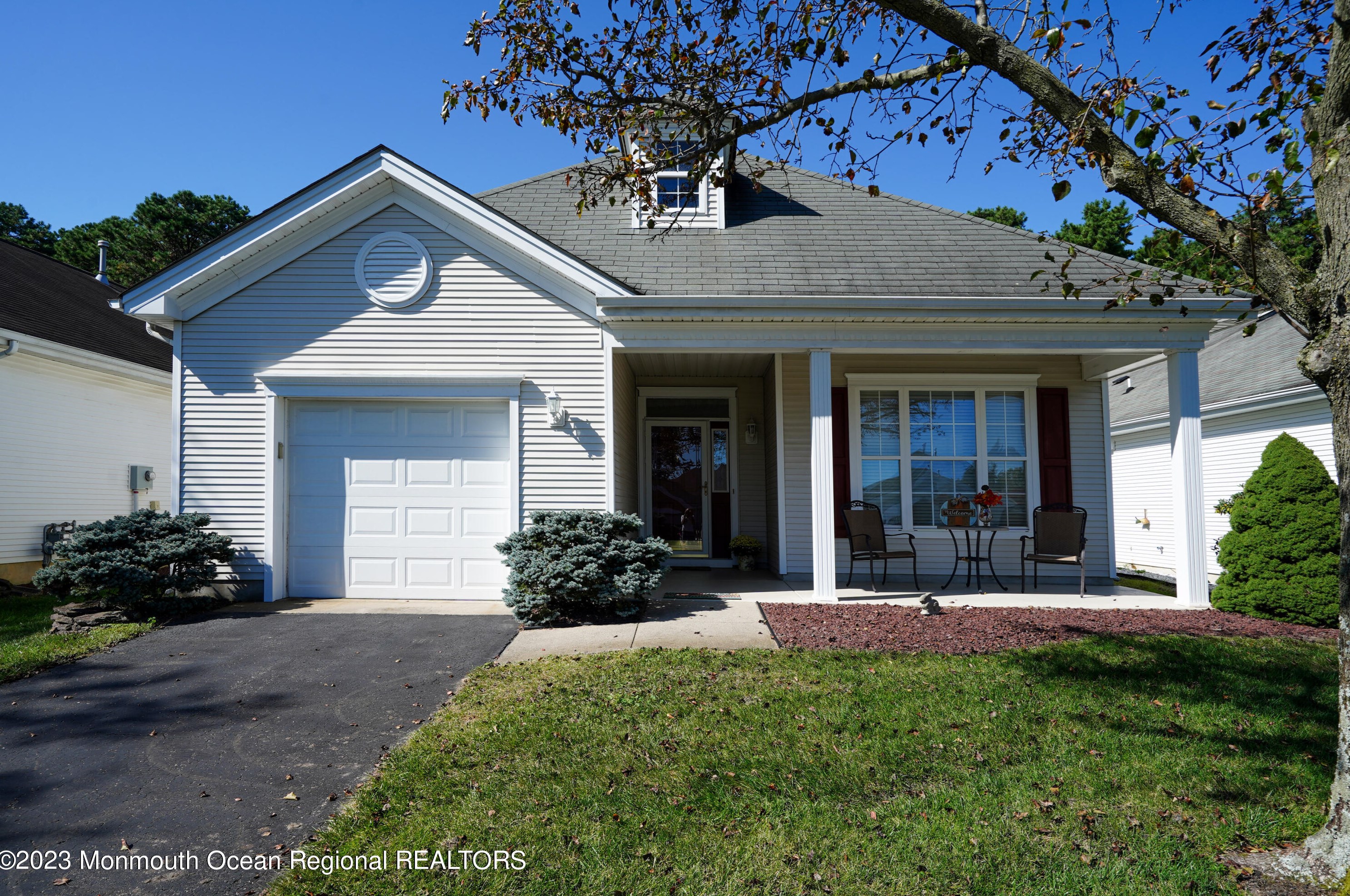 36 Goldensprings Dr, Lakewood, NJ 08701