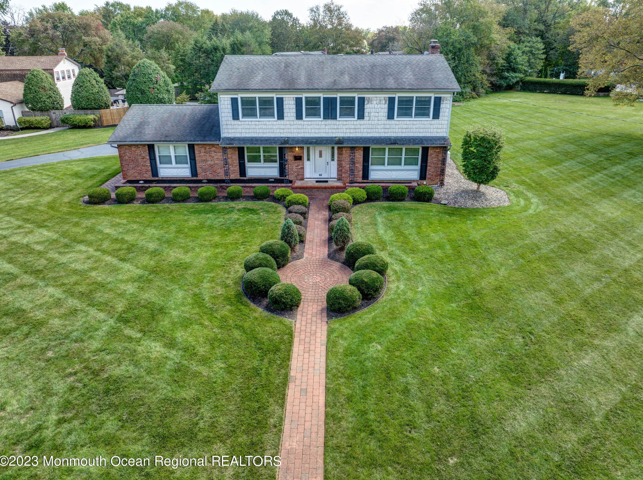 61 Hibernia Way, East Freehold, NJ 07728-2828