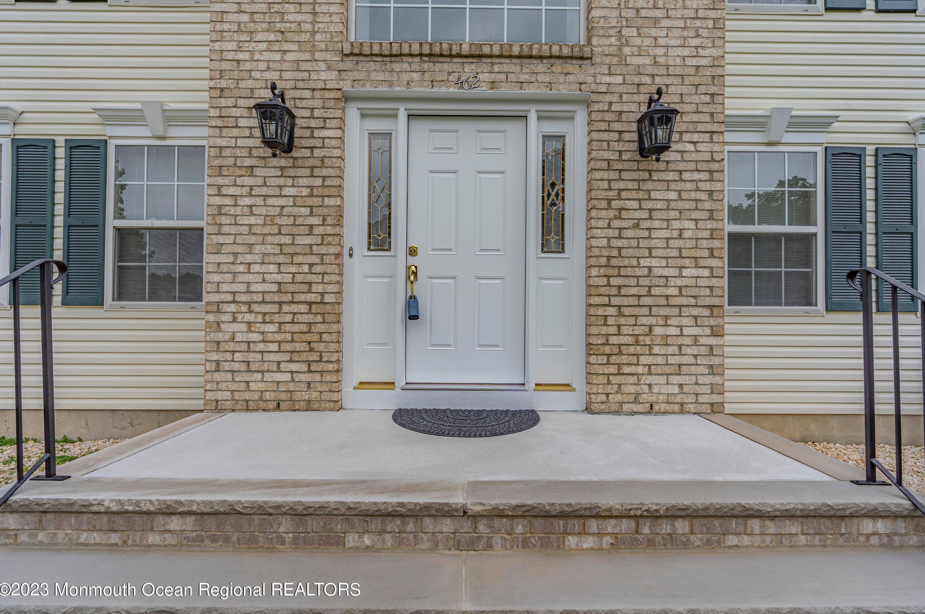 462 Meadowood Rd, Jackson Twp, NJ 08527
