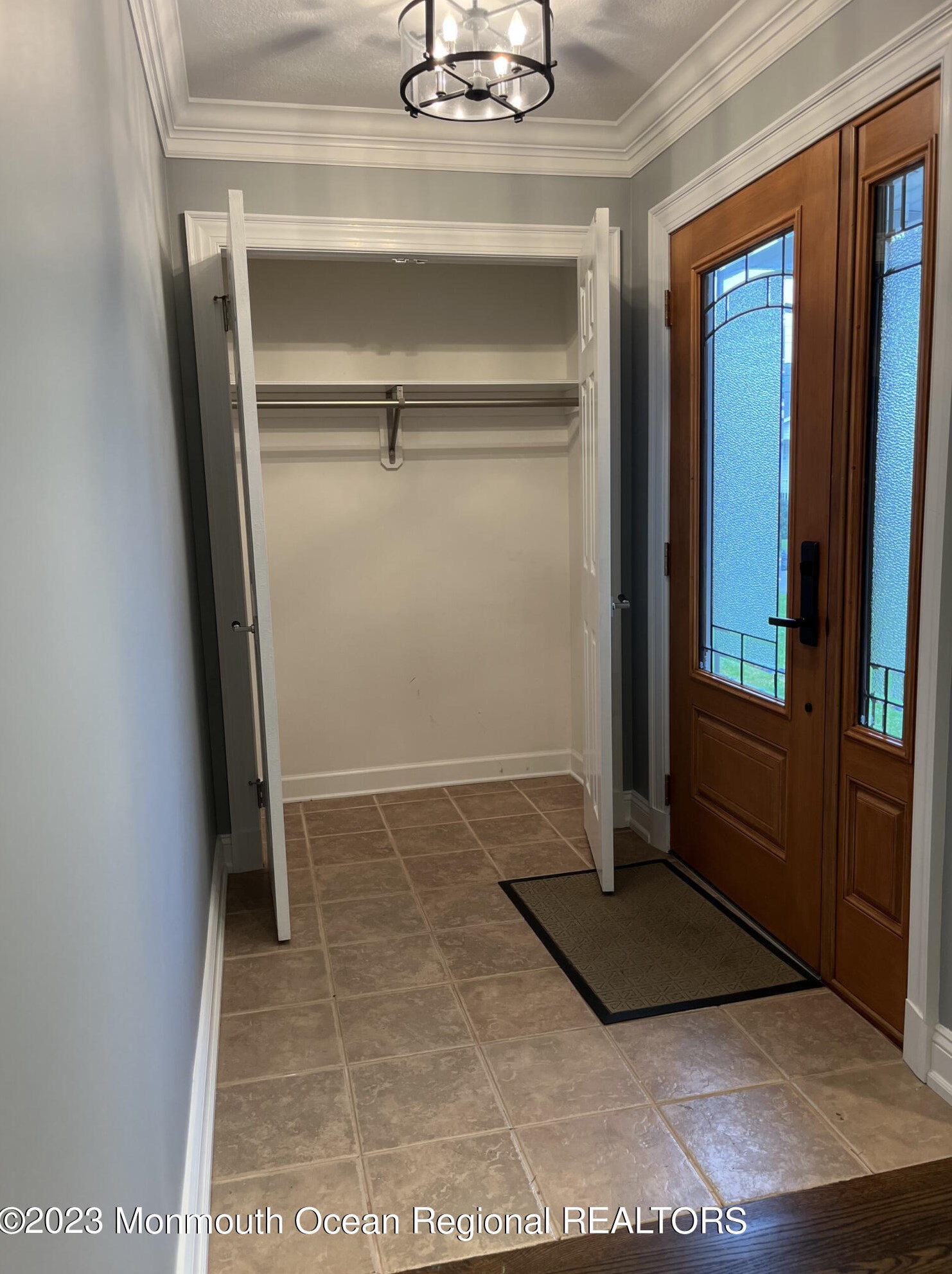 94 Bridgewaters Dr, Oceanport, NJ 07757