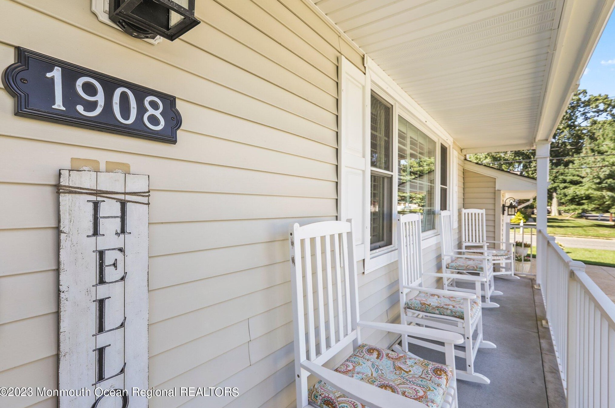 1908 Waverly St, Oakhurst, NJ 07755
