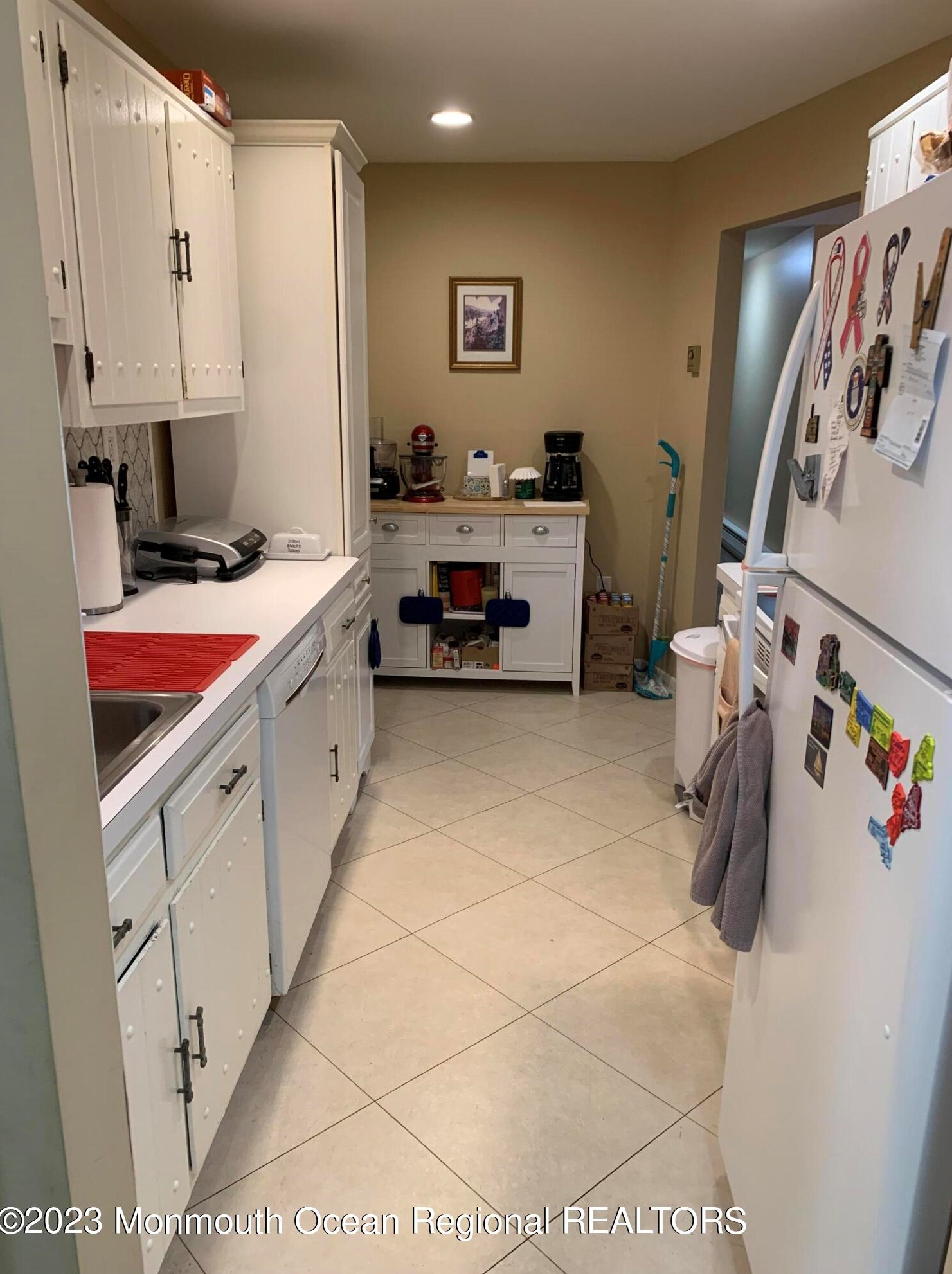 120 Amberly Dr, Millstone Township, NJ 07726-2366