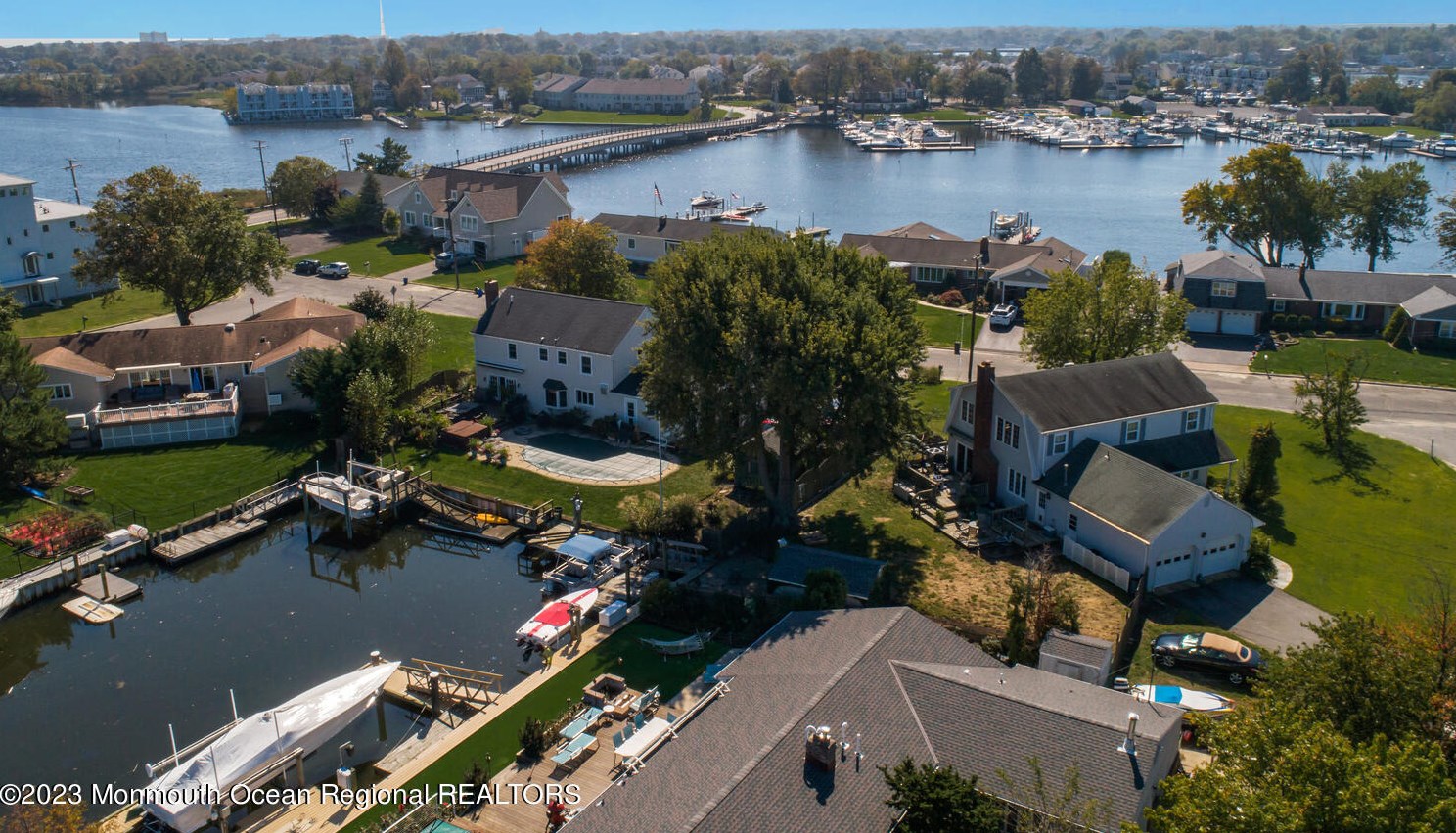 1 Gail Dr, Monmouth Beach, NJ 07750
