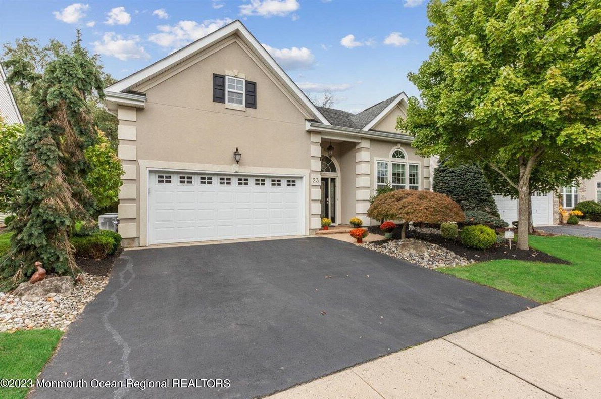 23 Whirlaway Rd, Millstone Township, NJ 07726-9566