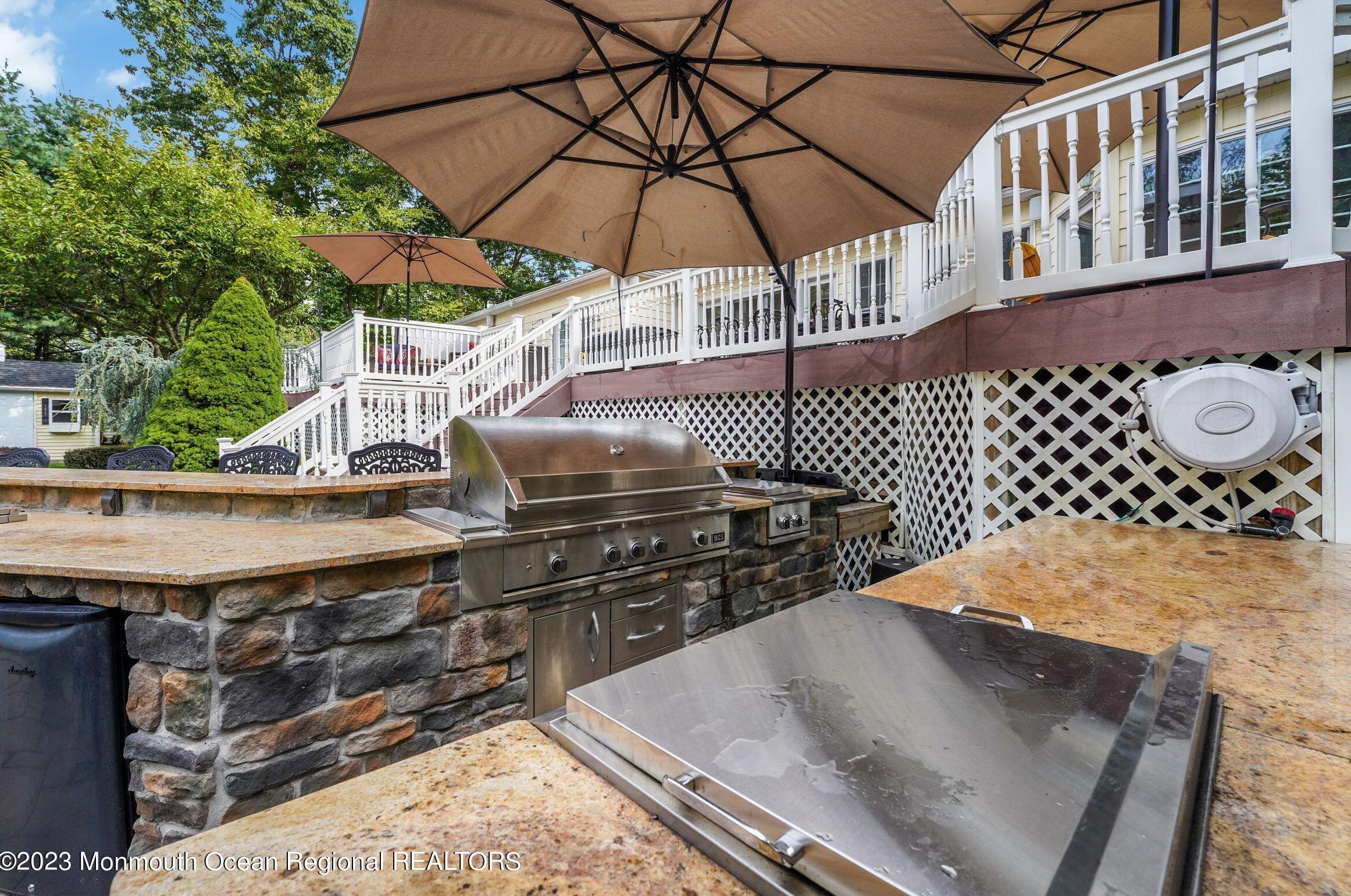 10 Beaver Dam Rd, Vanderburg NJ  07722-1302 exterior