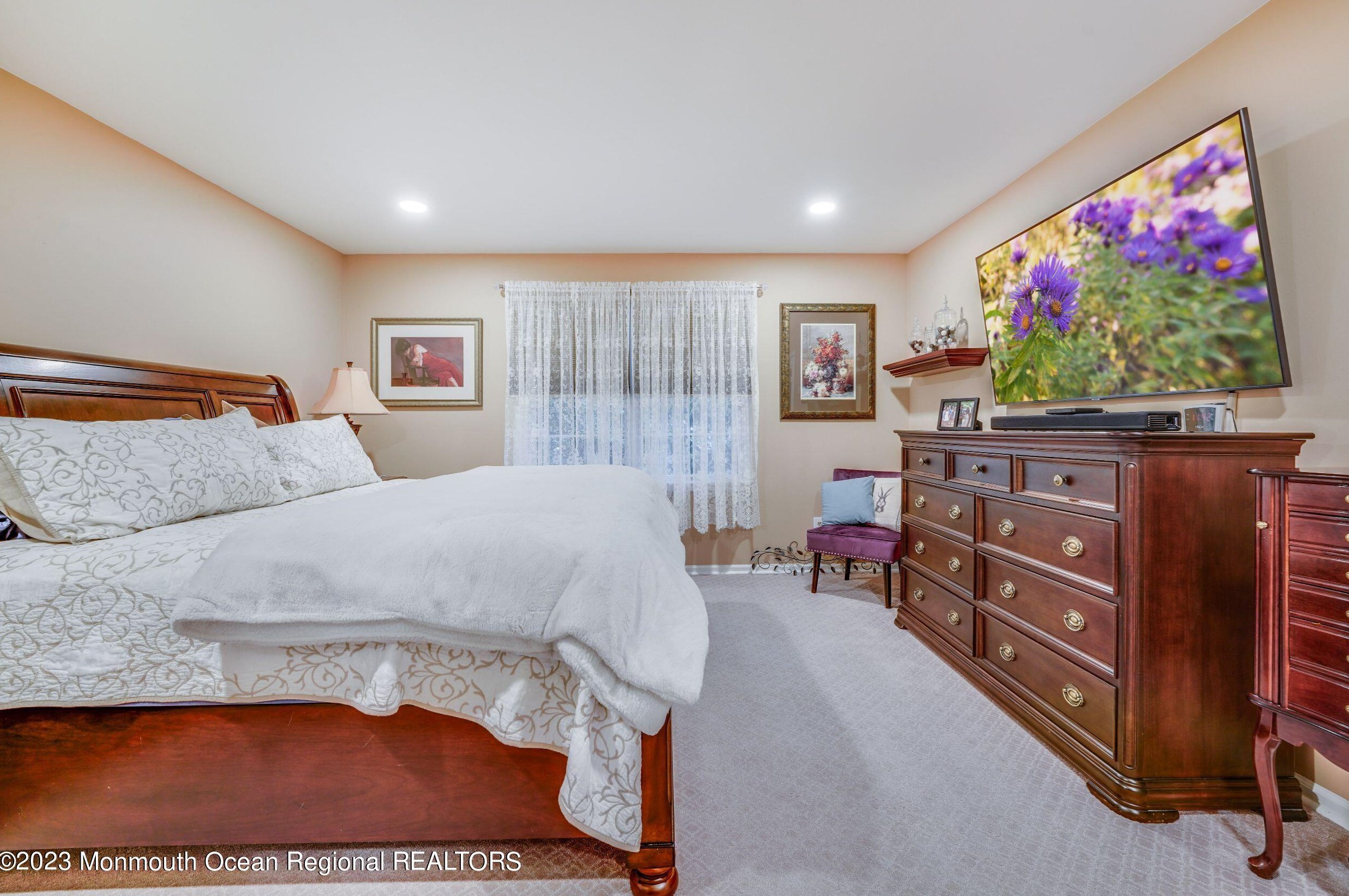 10 Beaver Dam Rd, Vanderburg NJ  07722-1302 exterior