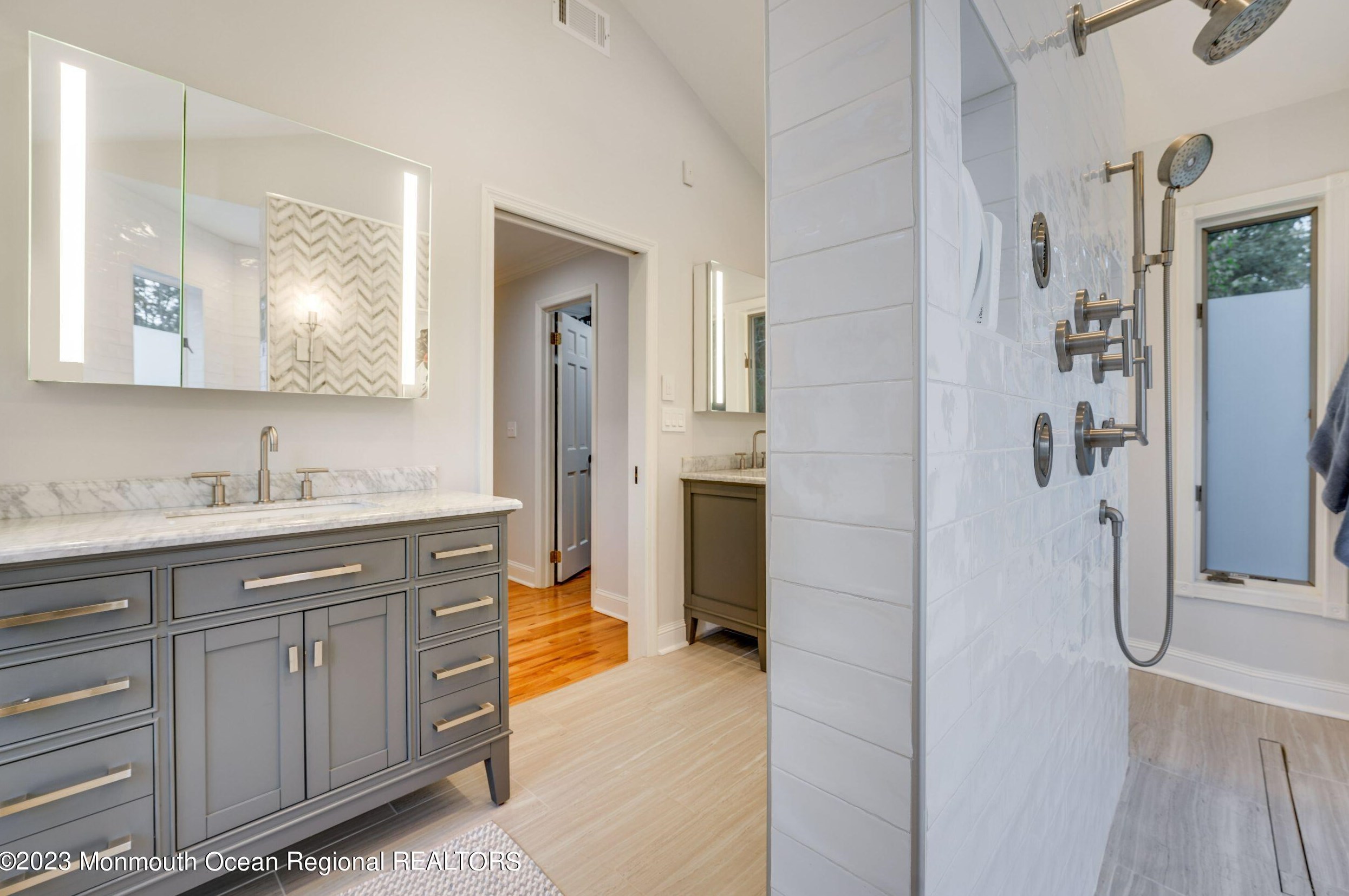 10 Beaver Dam Rd, Vanderburg NJ  07722-1302 exterior