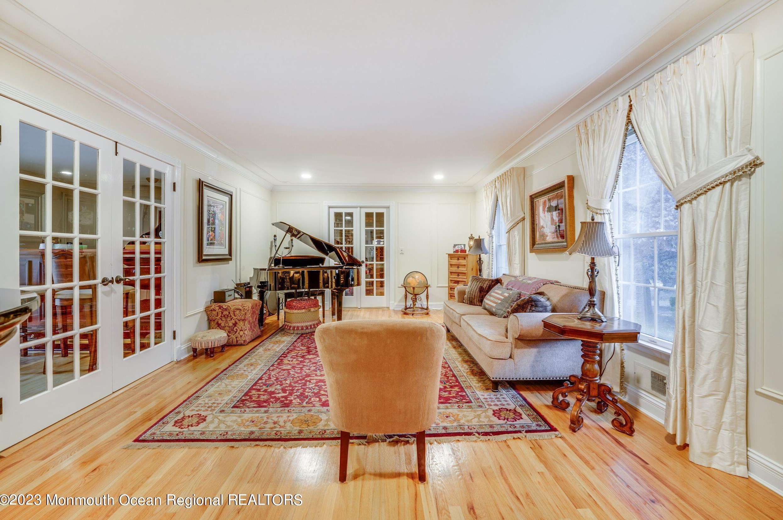 10 Beaver Dam Rd, Vanderburg NJ  07722-1302 exterior