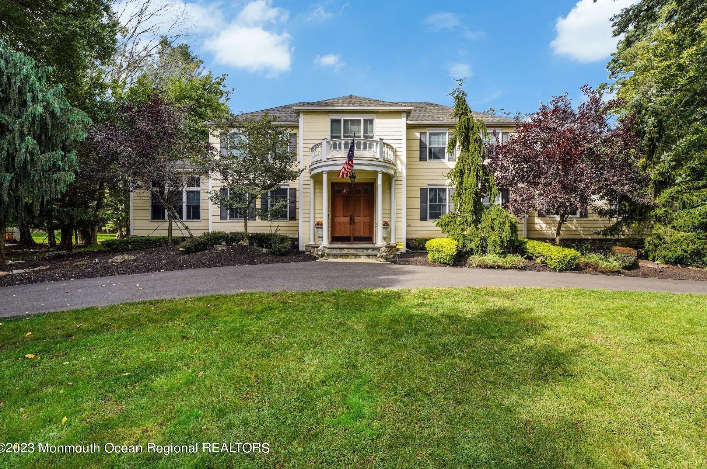 10 Beaver Dam Rd, Vanderburg, NJ 07722