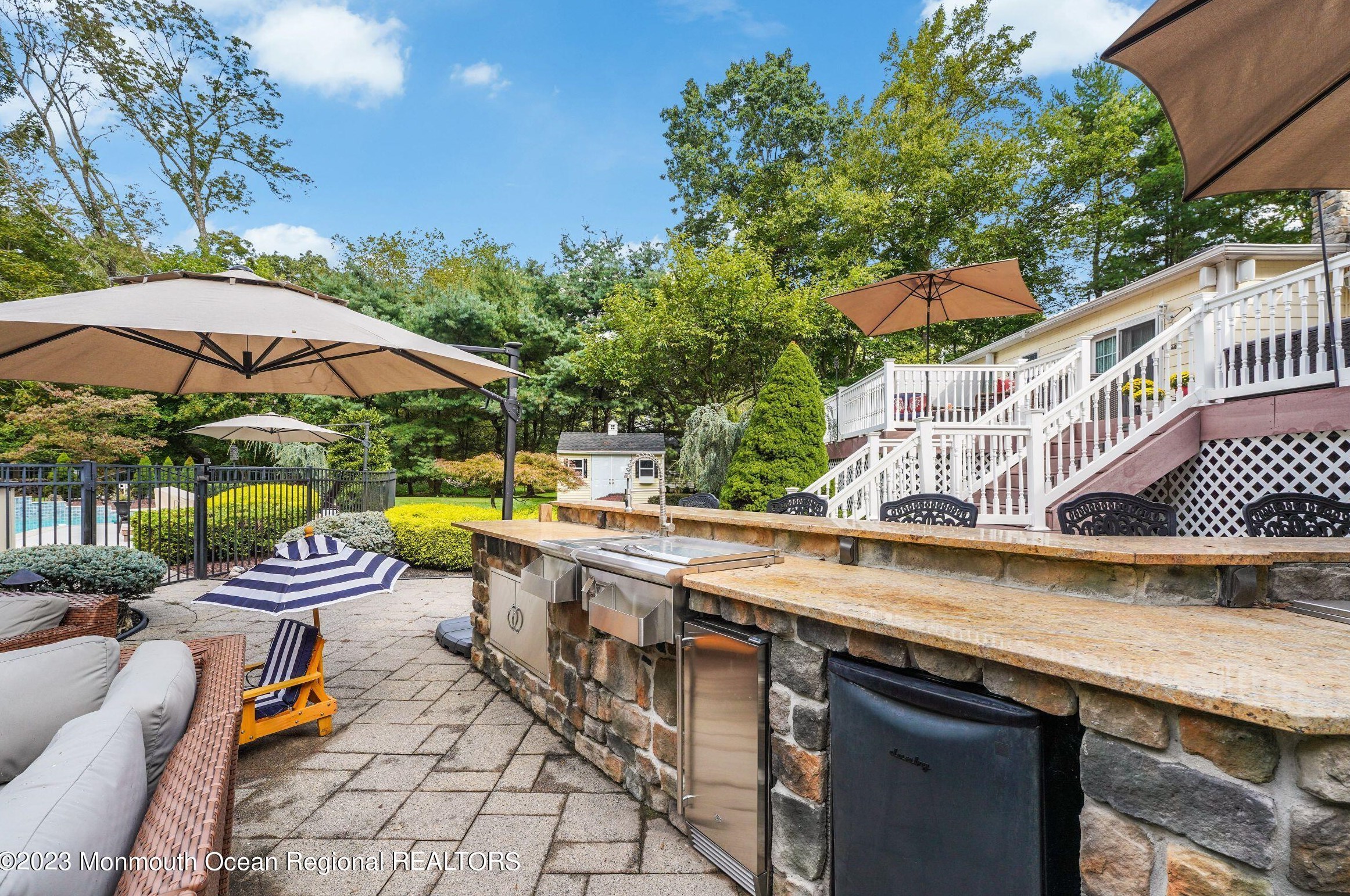 10 Beaver Dam Rd, Vanderburg NJ  07722-1302 exterior