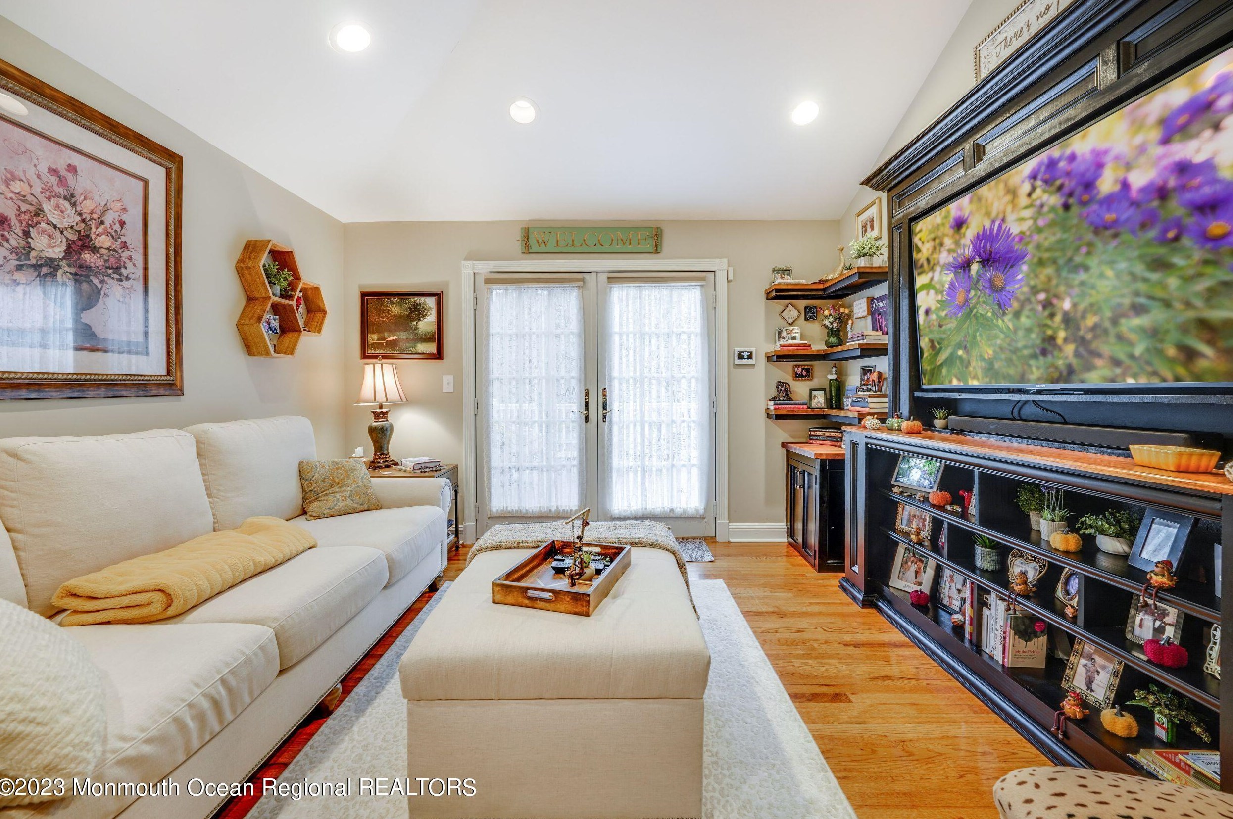 10 Beaver Dam Rd, Vanderburg NJ  07722-1302 exterior