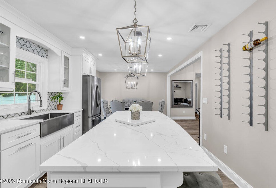 209 Oak Ln, Lakehurst, NJ 08759