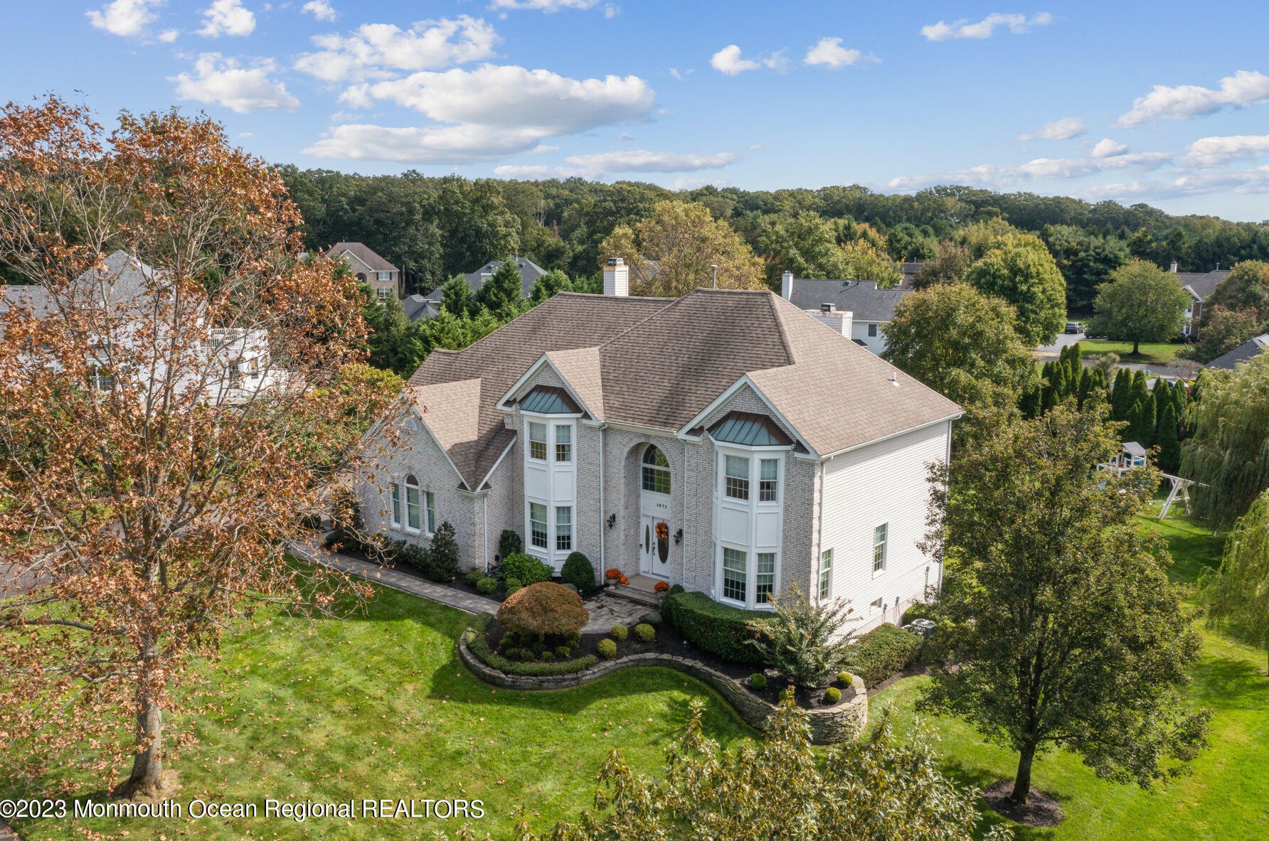 1571 Horseshoe Dr, Wall Township, NJ 08736