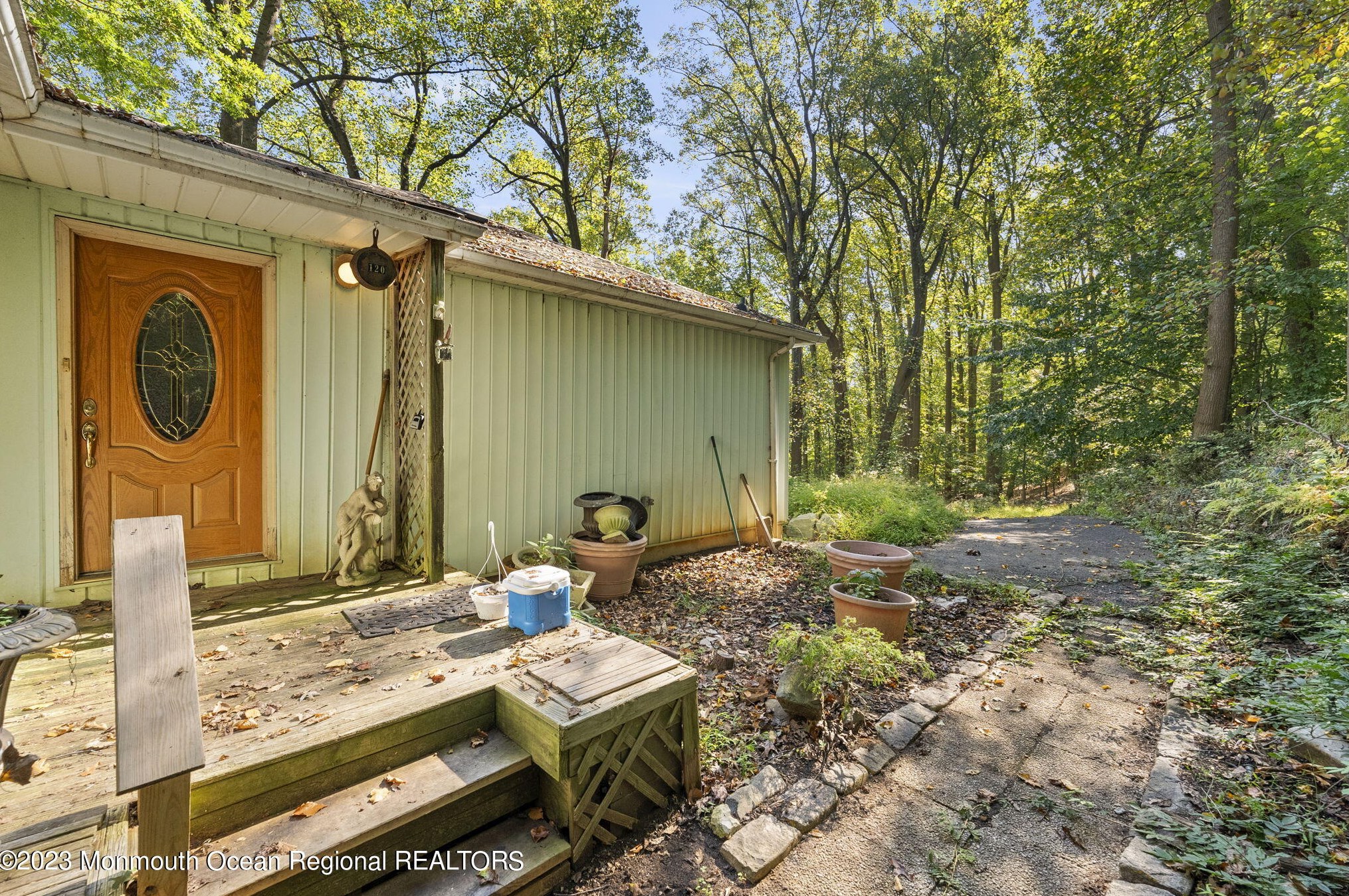 120 Nolan Rd, Morganville, NJ 07751