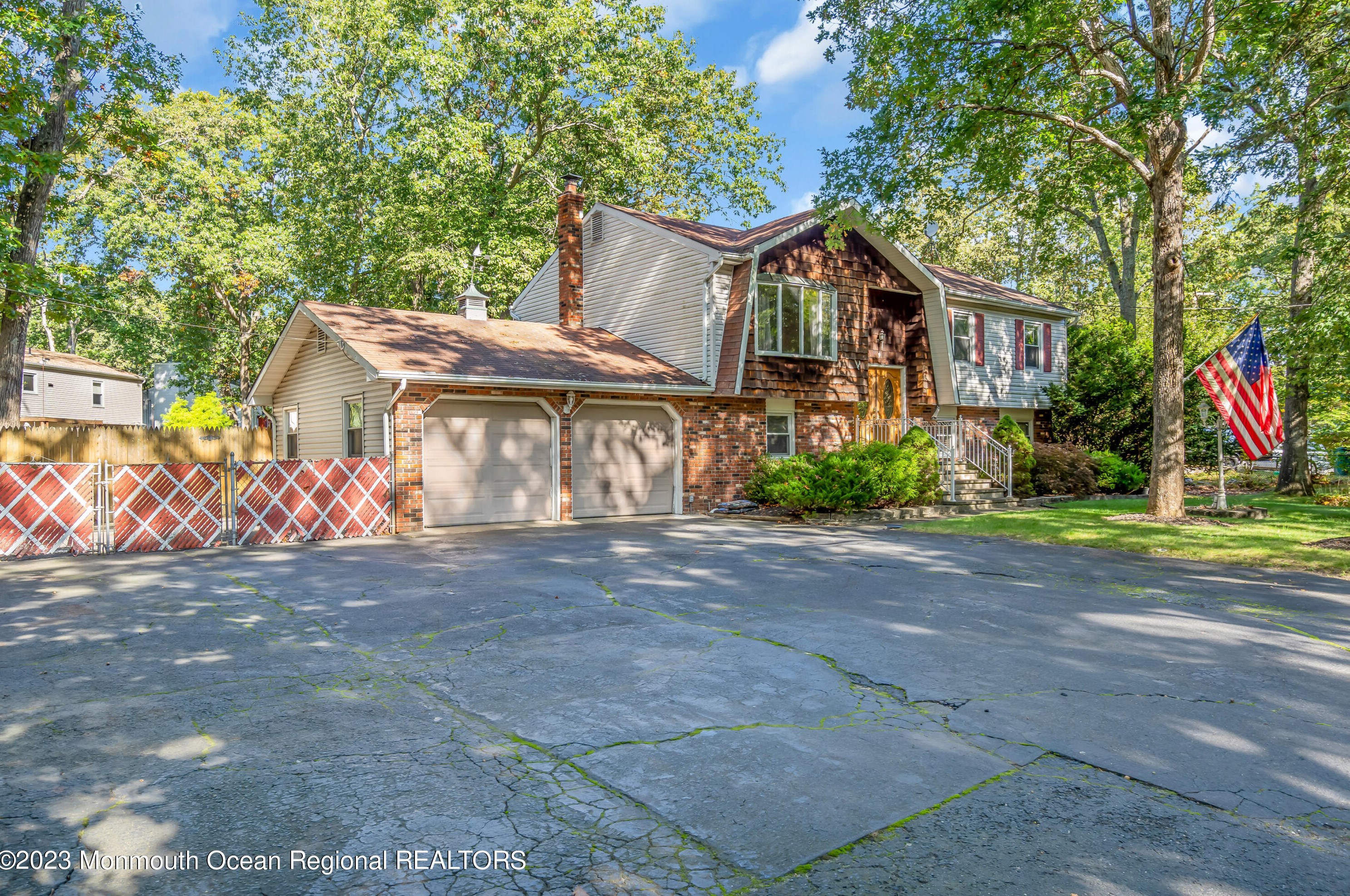 9 Elm St, Jackson Twp, NJ 08527