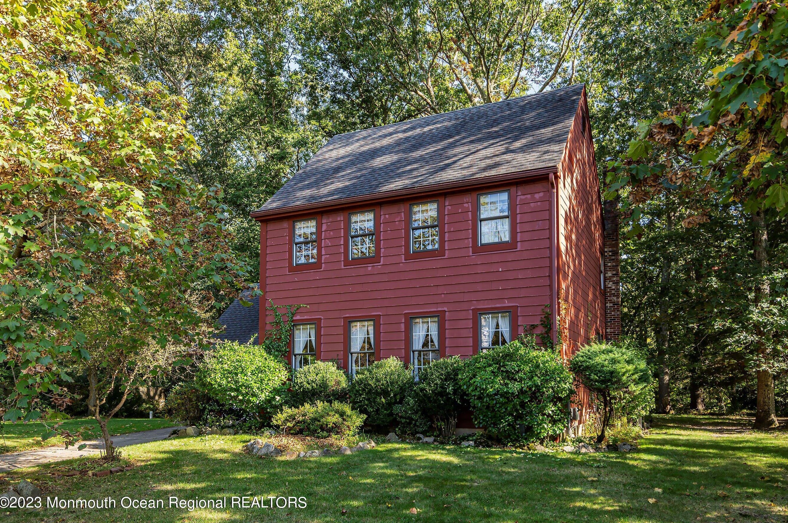 348 Ashford Rd, Toms River, NJ 08755