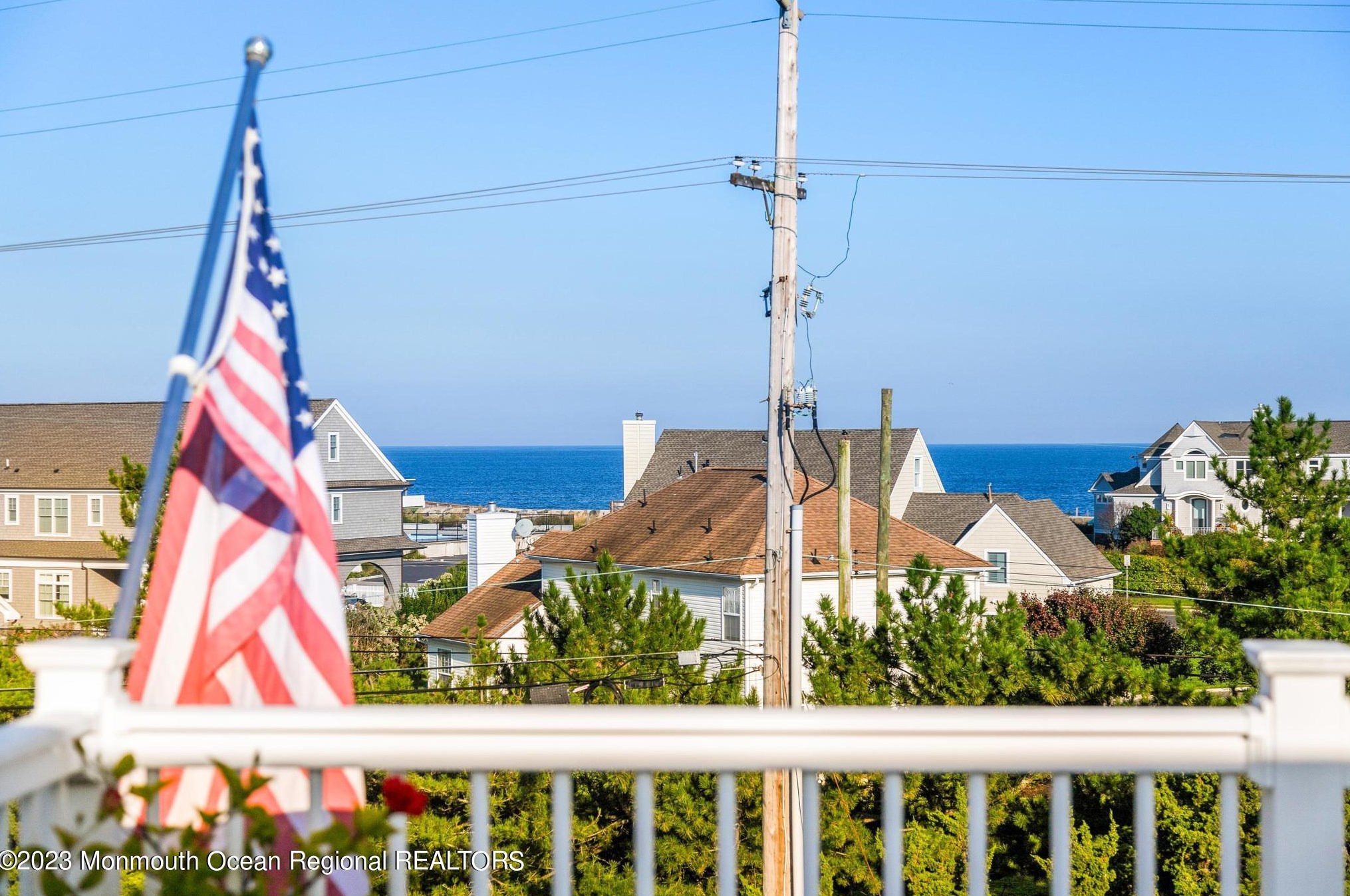 23 Meredith Ct, Monmouth Beach, NJ 07750-1470