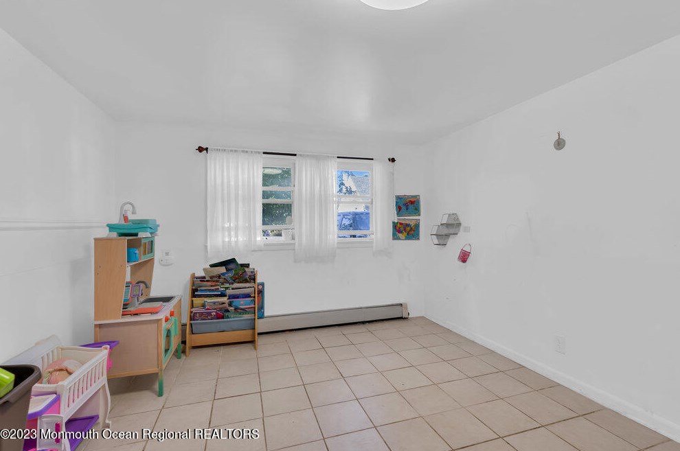 653 Anchor Ave, Beachwood NJ  08722-3603 exterior