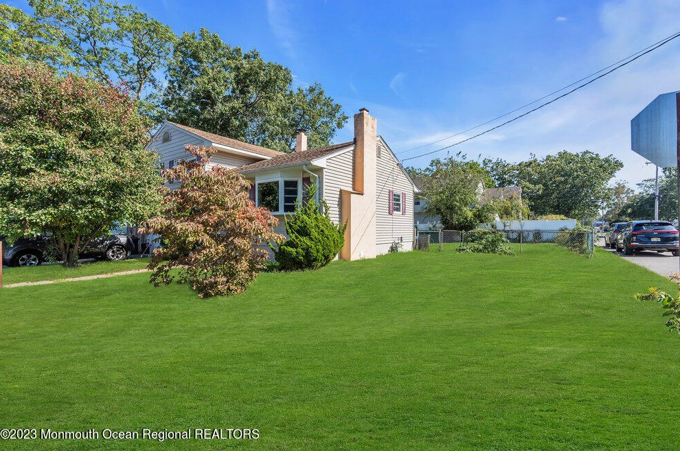 653 Anchor Ave, Beachwood NJ  08722-3603 exterior
