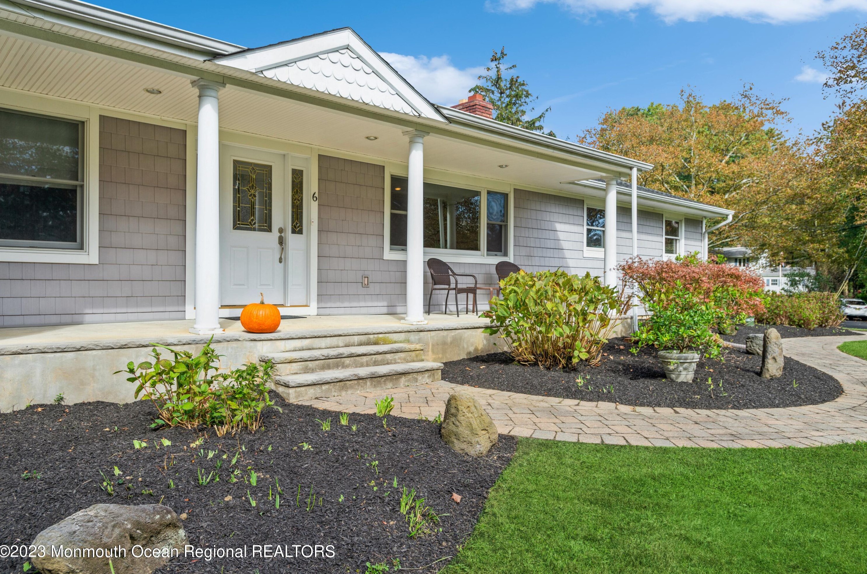 6 Winding Brook Way, Holmdel Village, NJ 07733
