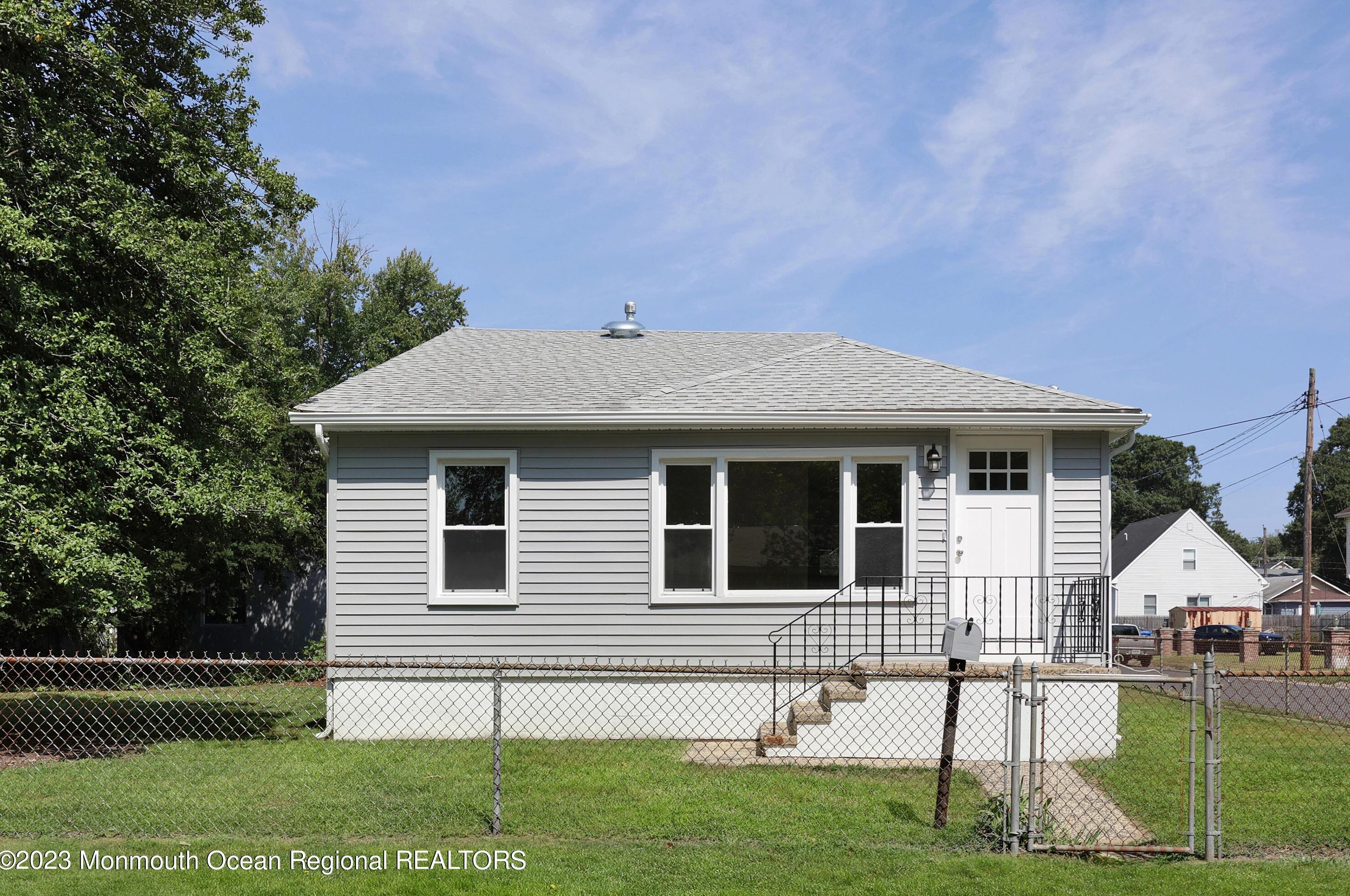 28 Carter Ave, Middletown, NJ 07748