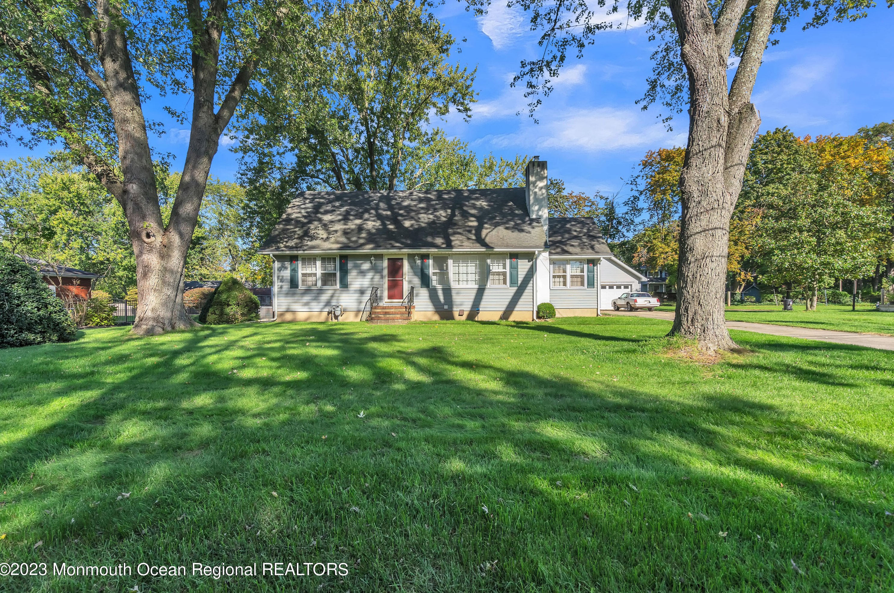 69 Monroe Ave, Toms River, NJ 08755-3244