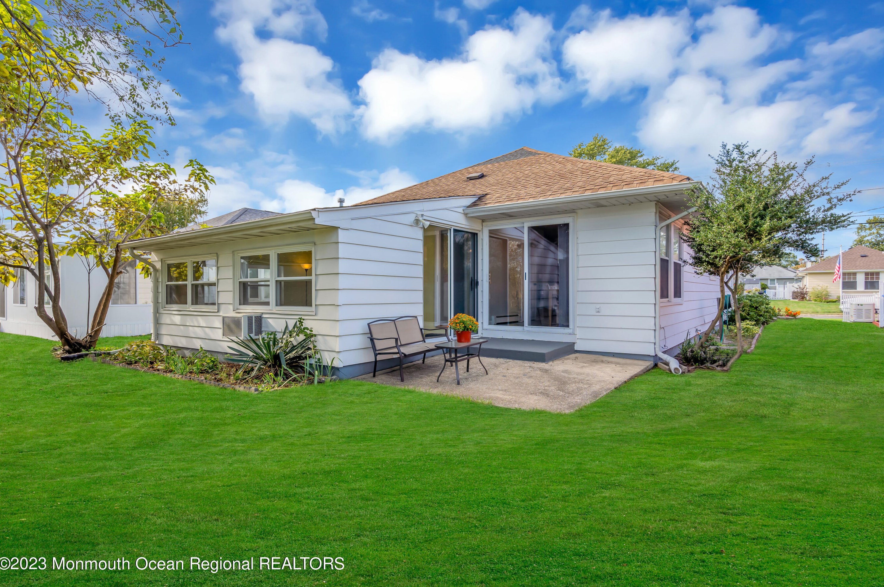 1841 Yorktowne Blvd, Toms River NJ  08753-1509 exterior