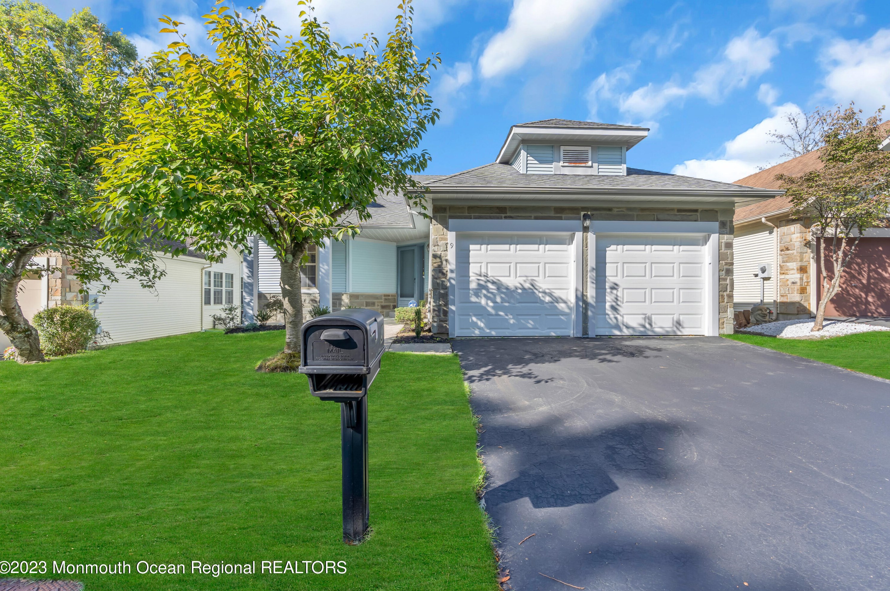 9 S Baker Dr, Jackson Twp, NJ 08527