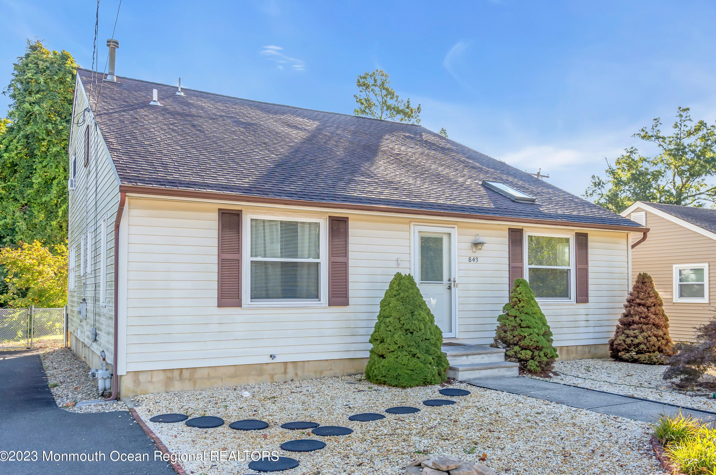 843 Hanley St, Lacey Township, NJ 08734