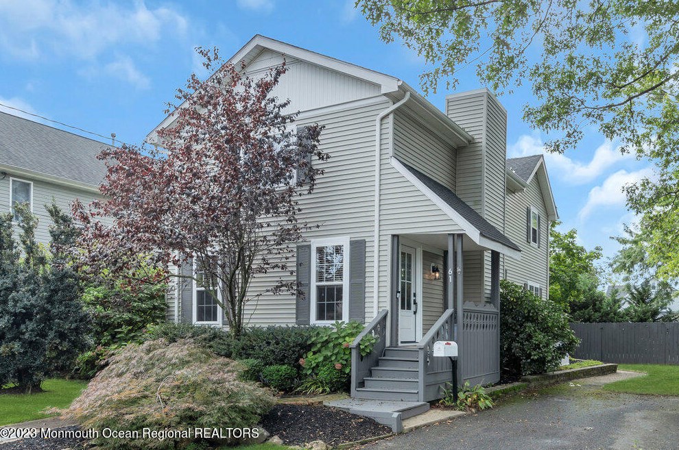 61 W Washington Ave, Atlantic Highlands, NJ 07716