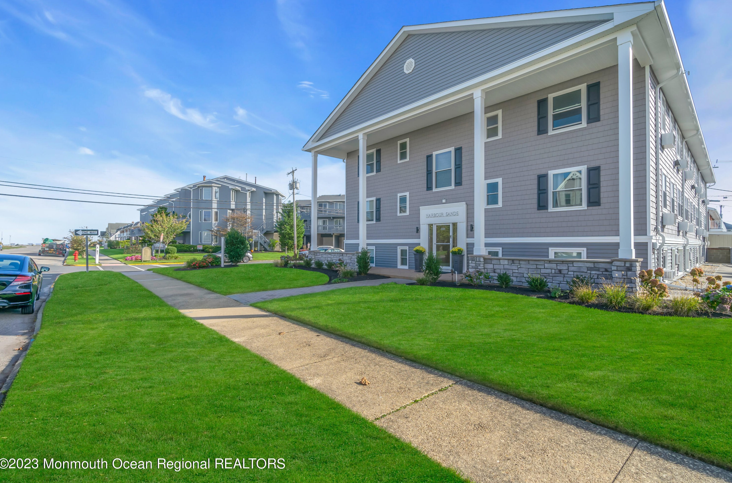 201 2nd Ave #4c, Belmar, NJ 07719