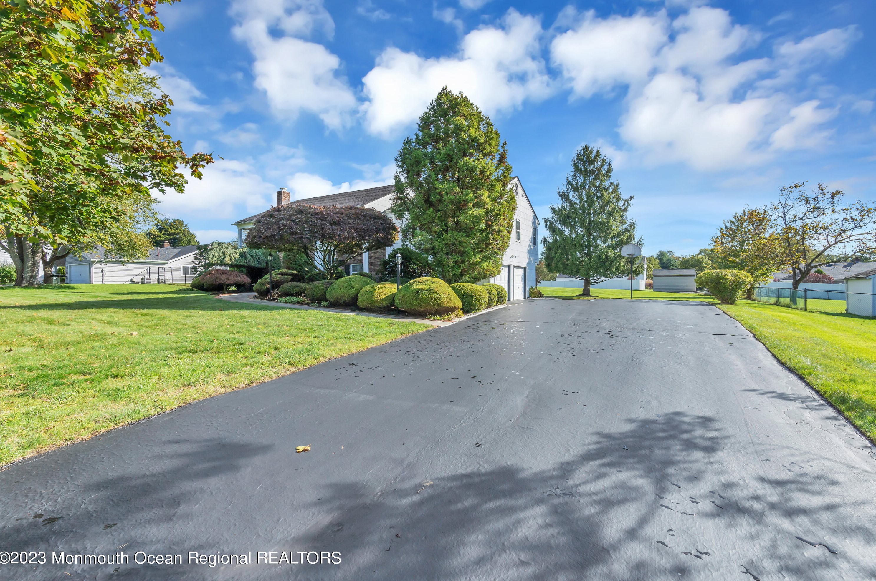 460 Iron Bridge Rd, East Freehold, NJ 07728