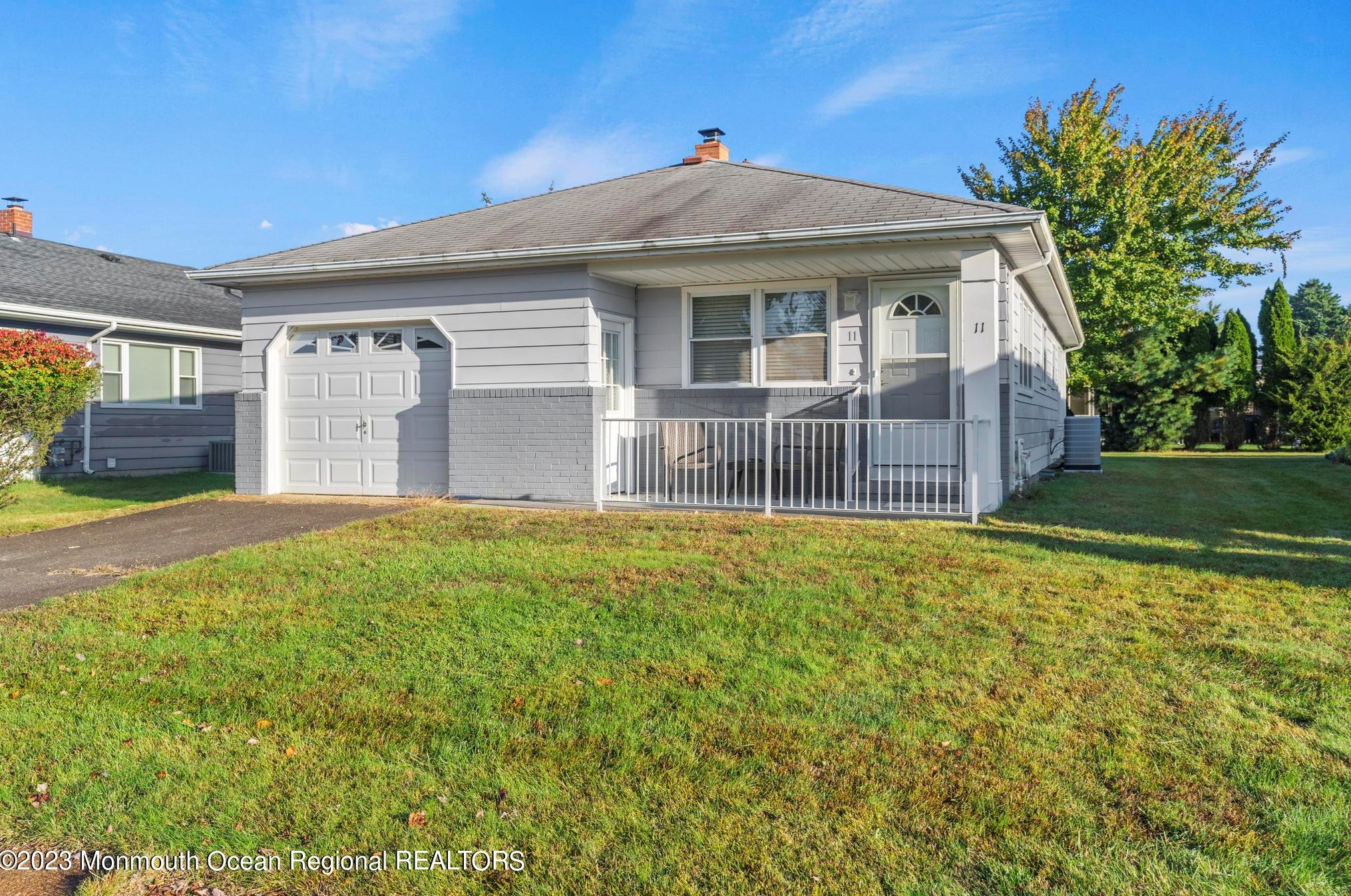 11 Greenville Ct, Toms River, NJ 08757-3856