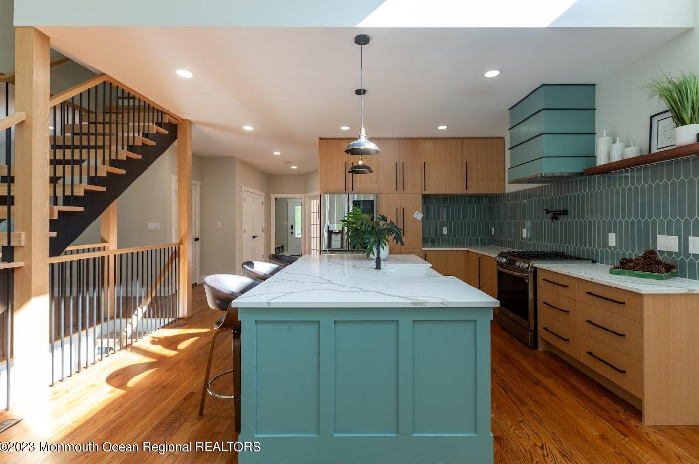 1295 Ridge Ave, Cedar Bonnet Island, NJ 08050
