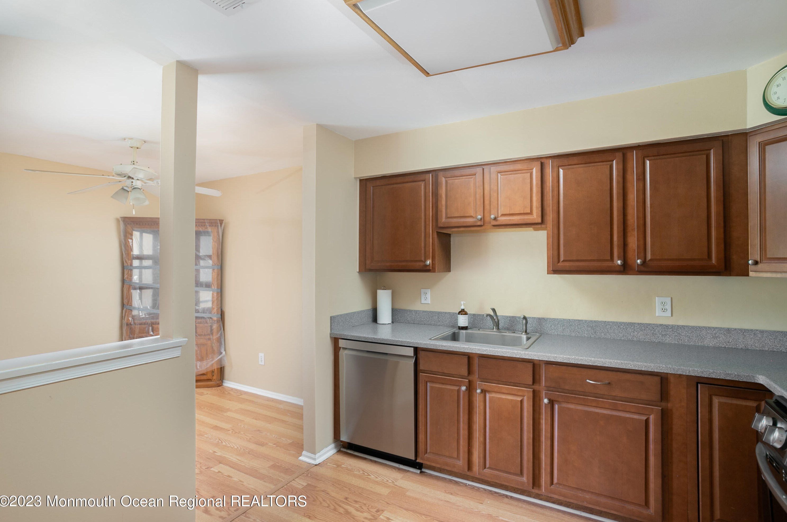 26 Wyndham Pl, Trenton NJ  08691-3121 exterior