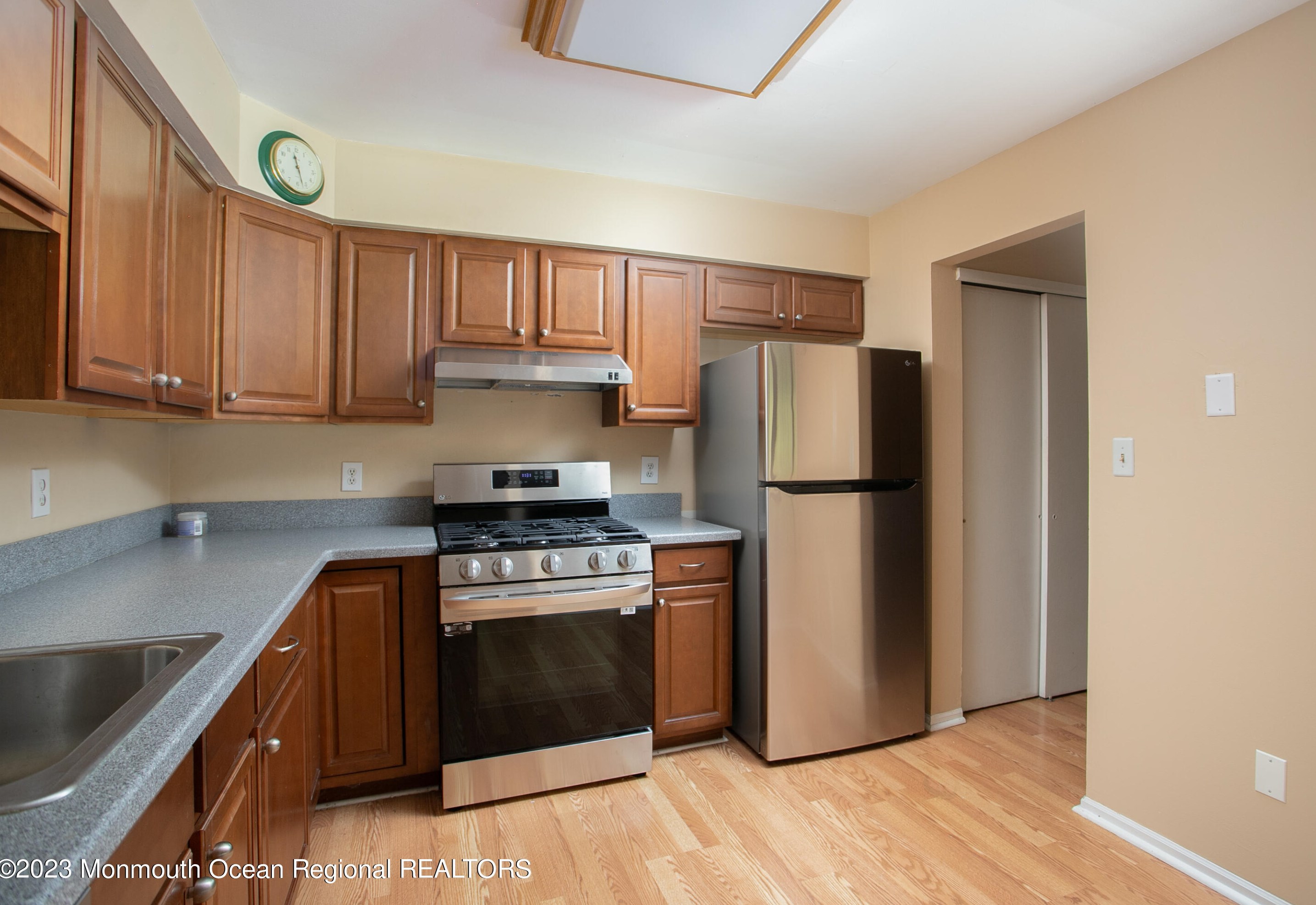 26 Wyndham Pl, Trenton NJ  08691-3121 exterior