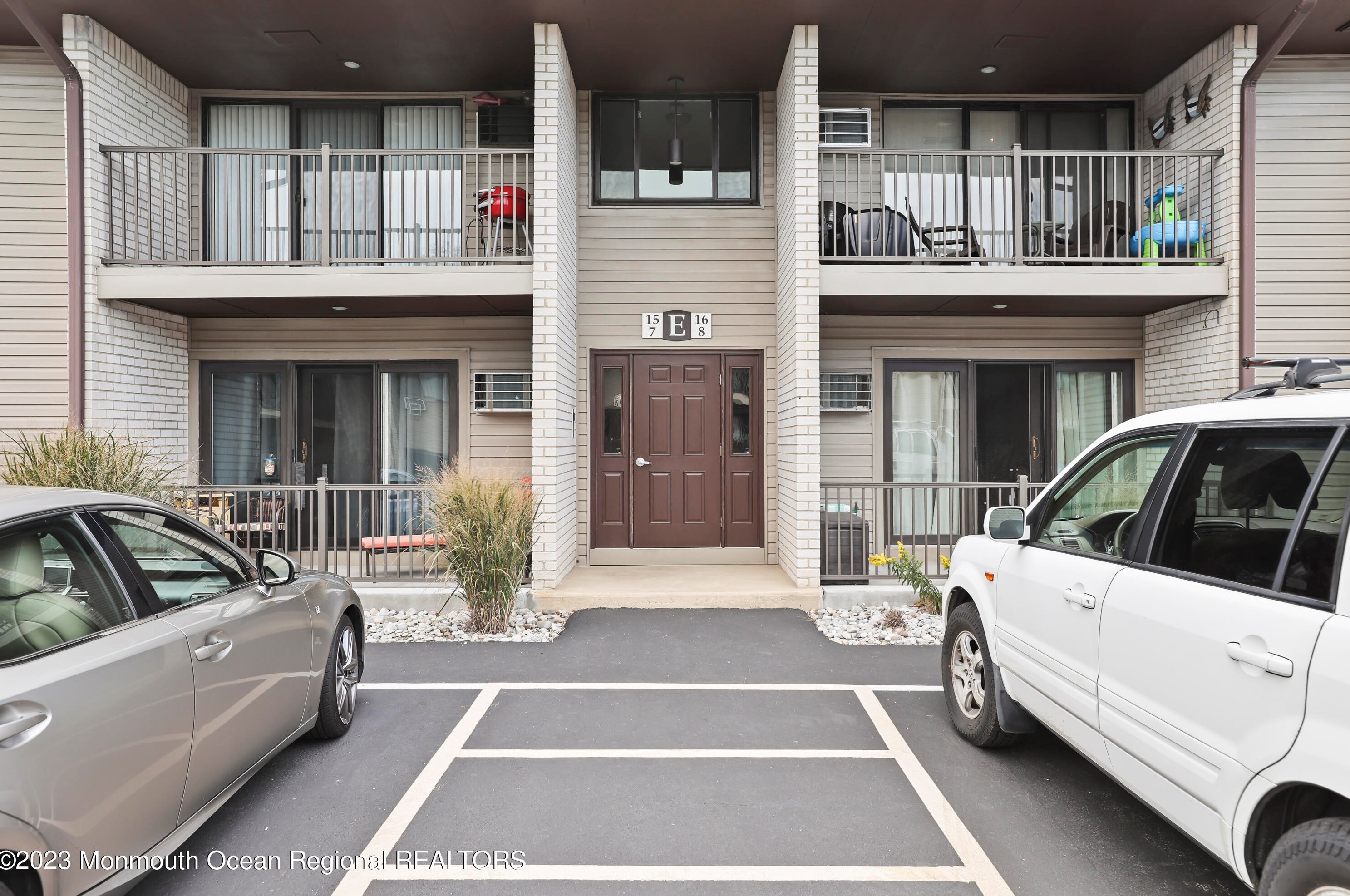 330 Shore Dr #e-15, Monmouth Hills, NJ 07732