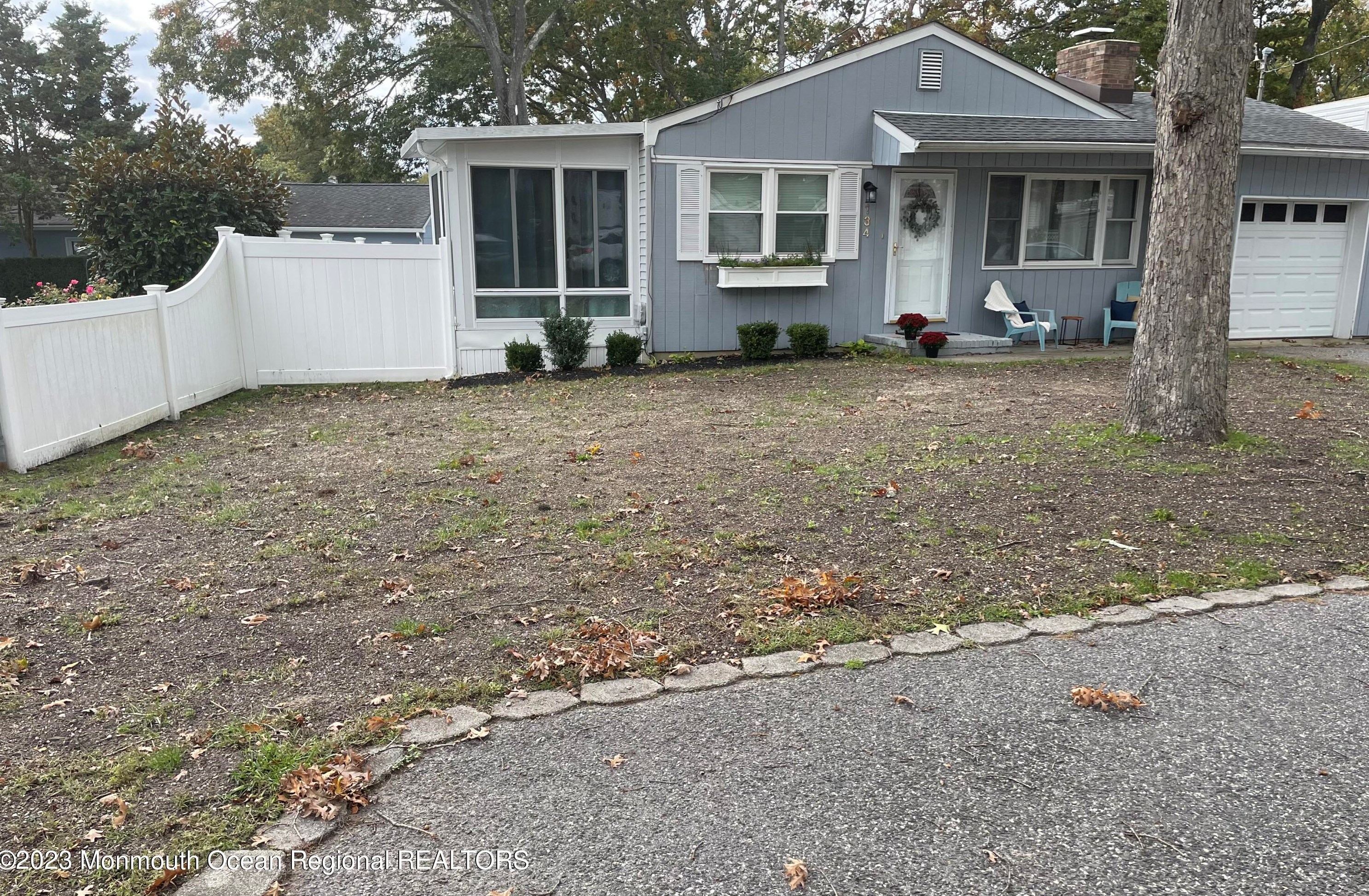 134 Riviera Dr, Bricktown, NJ 08724