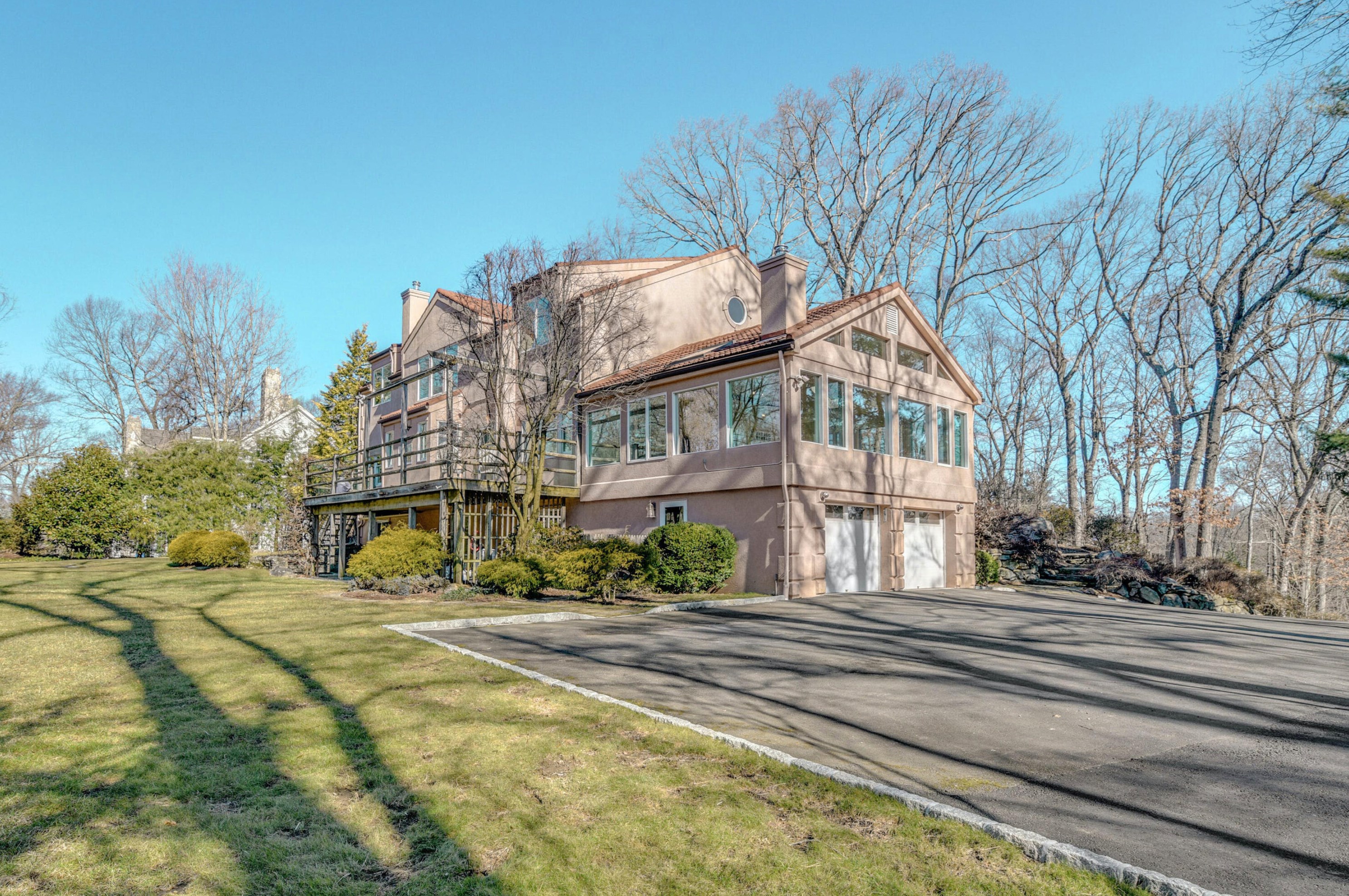 42 Myanos Rd, New Canaan, CT 06840
