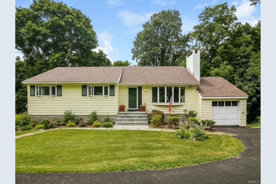 28 Summit Pl, Pleasantville, NY 10570 MLS 4534927 Coldwell Banker