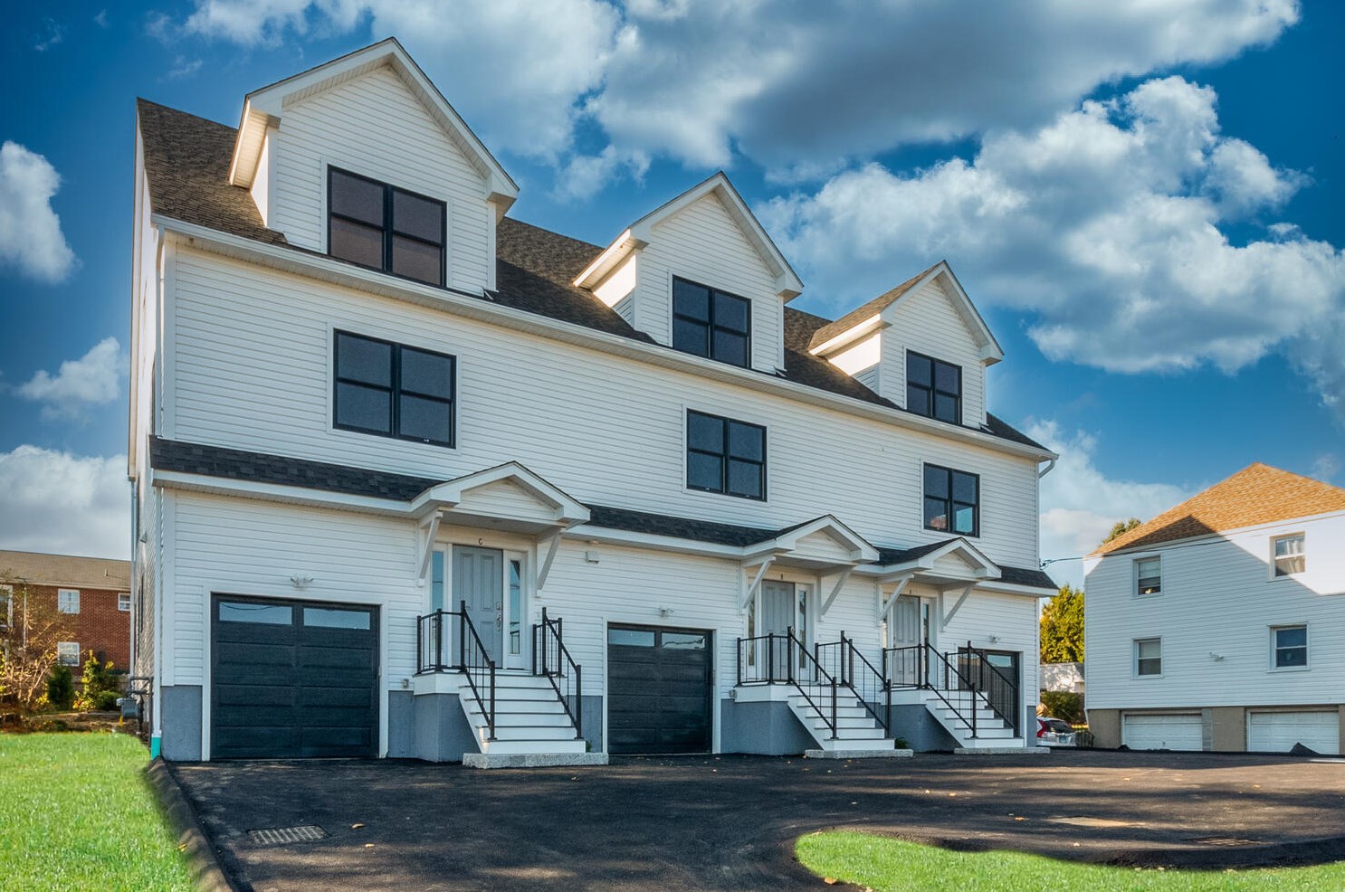 69 Dean St, Stamford, CT 06902