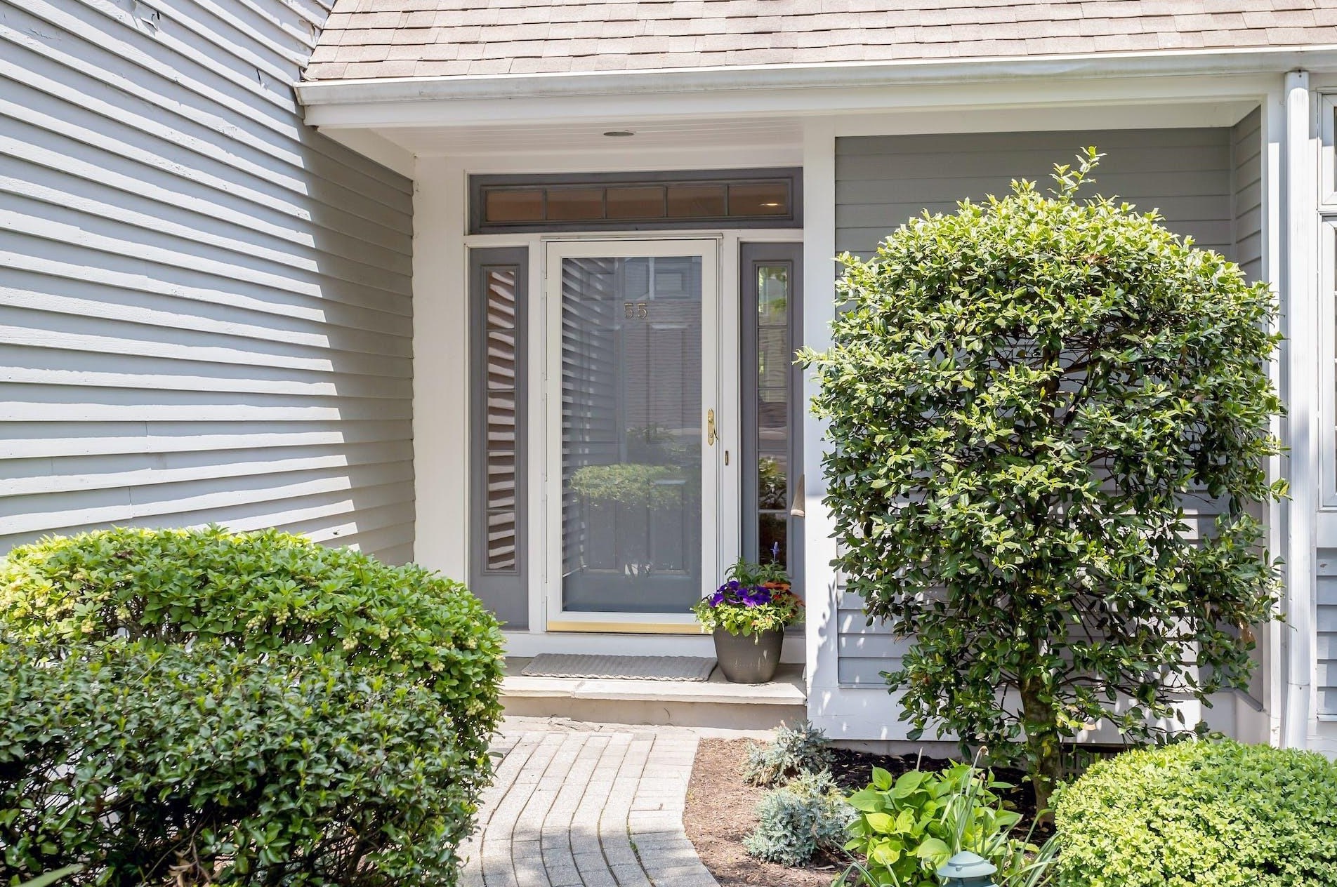 55 Hale Ln, Tokeneke, CT 06820